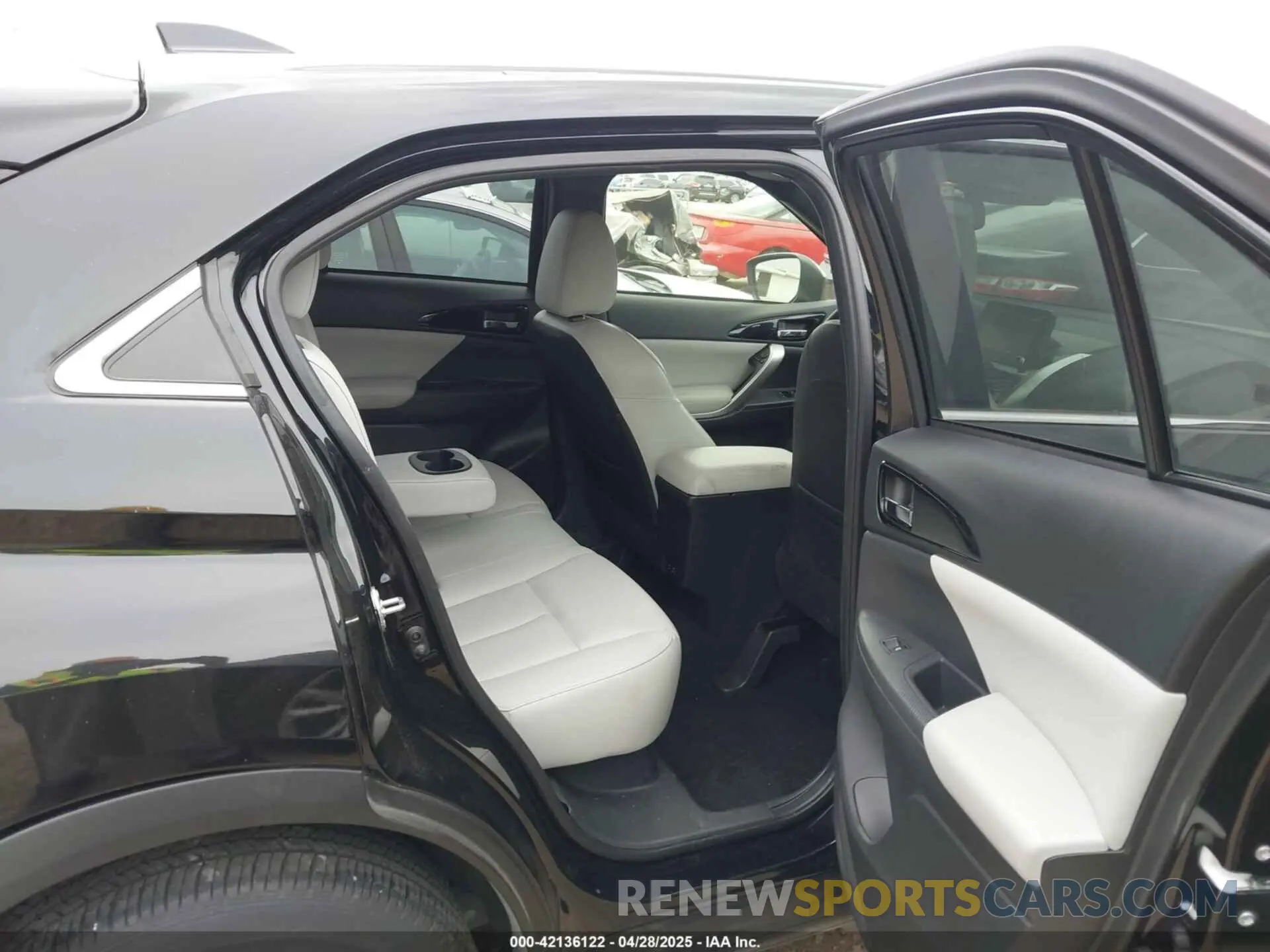 8 fotografías del automóvil dañado JA4ATWAA9RZ077782 MITSUBISHI ECLIPSE CROSS 2024