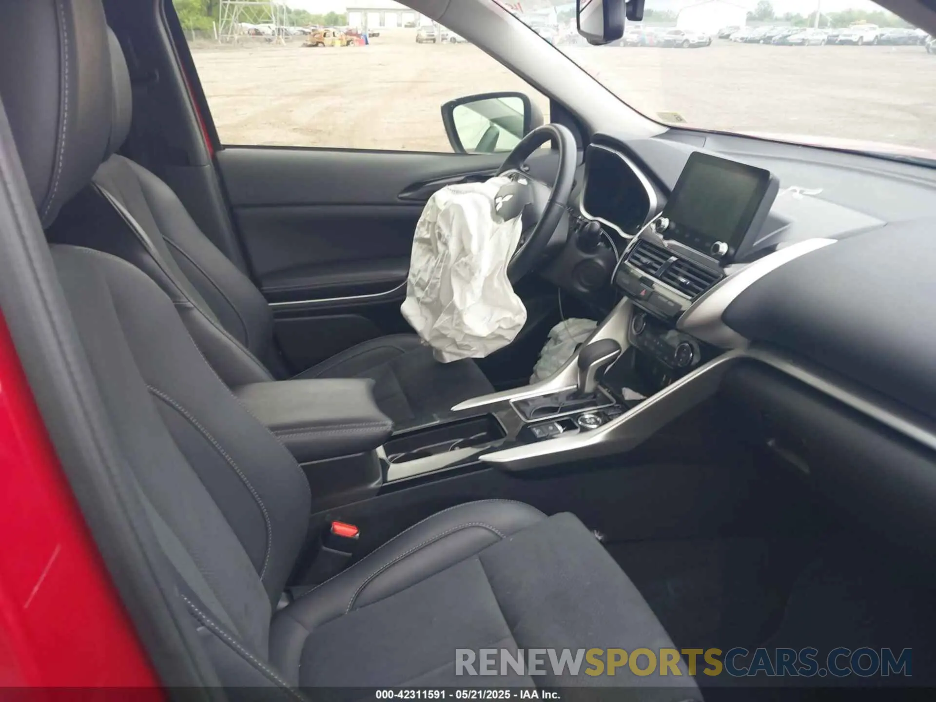 5 fotografías del automóvil dañado JA4ATWAAXRZ042099 MITSUBISHI ECLIPSE CROSS 2024