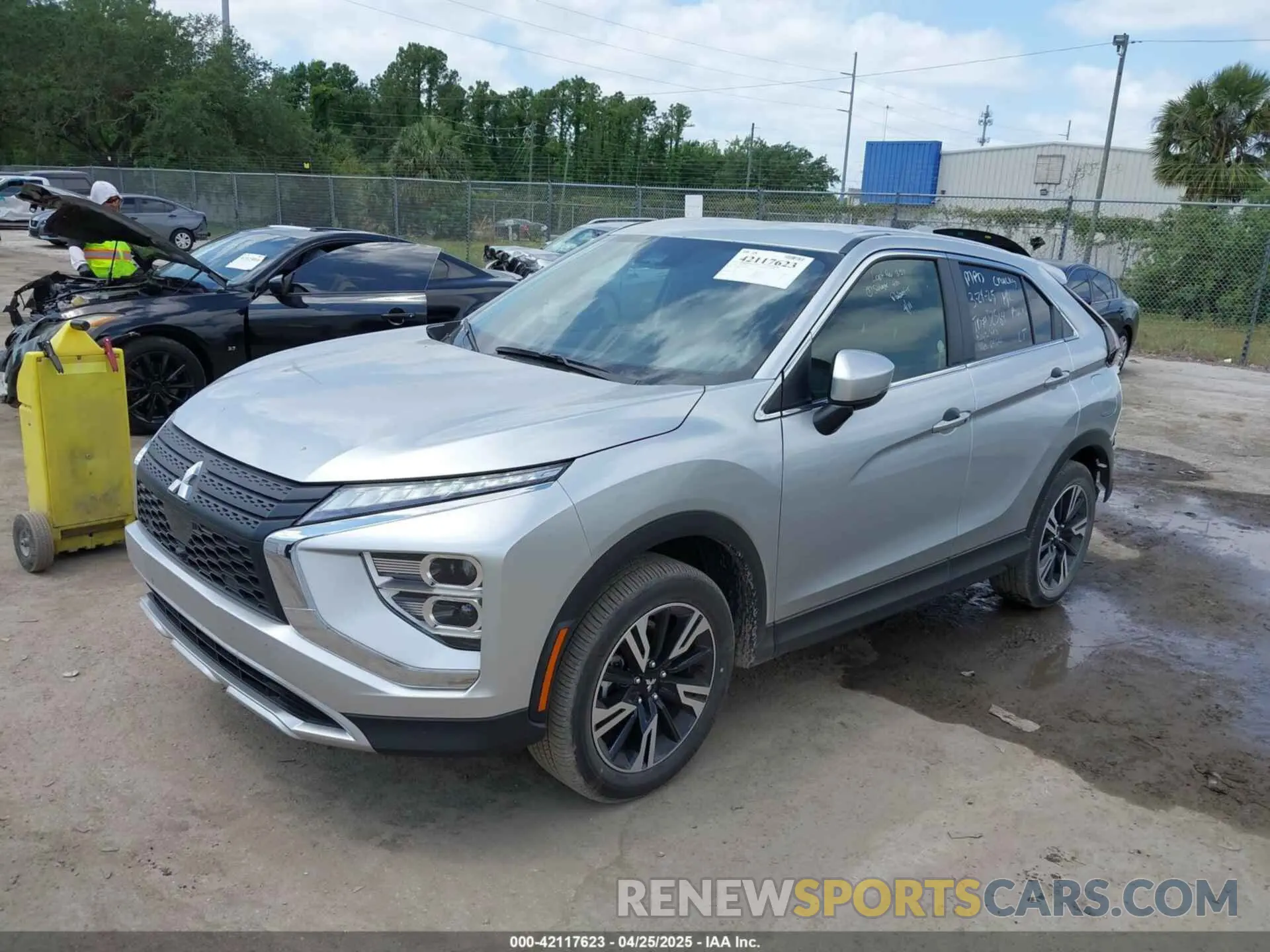 2 fotografías del automóvil dañado JA4ATWAA1SZ003410 MITSUBISHI ECLIPSE CROSS 2025
