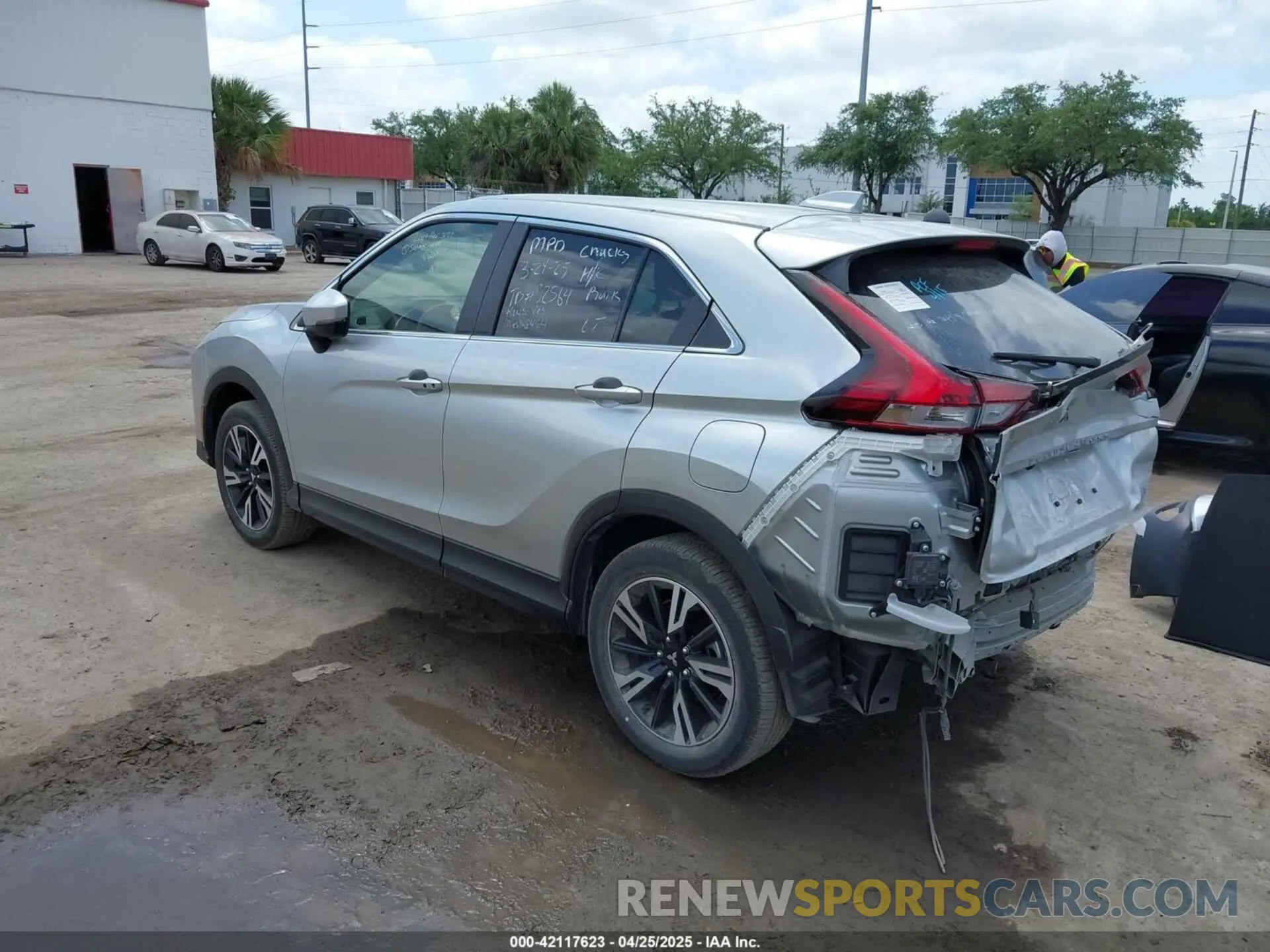 3 fotografías del automóvil dañado JA4ATWAA1SZ003410 MITSUBISHI ECLIPSE CROSS 2025
