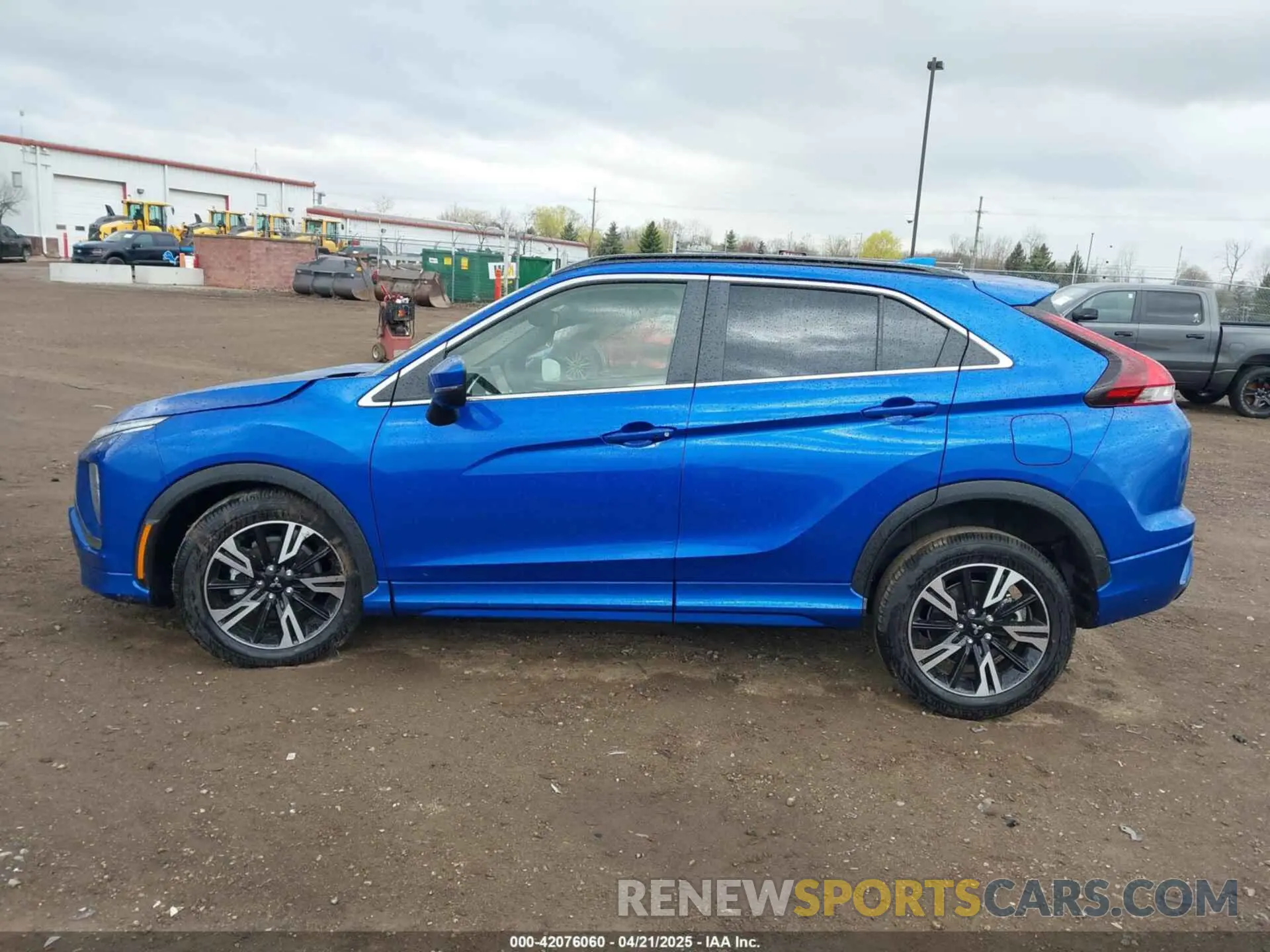 14 fotografías del automóvil dañado JA4ATWAA6SZ009607 MITSUBISHI ECLIPSE CROSS 2025