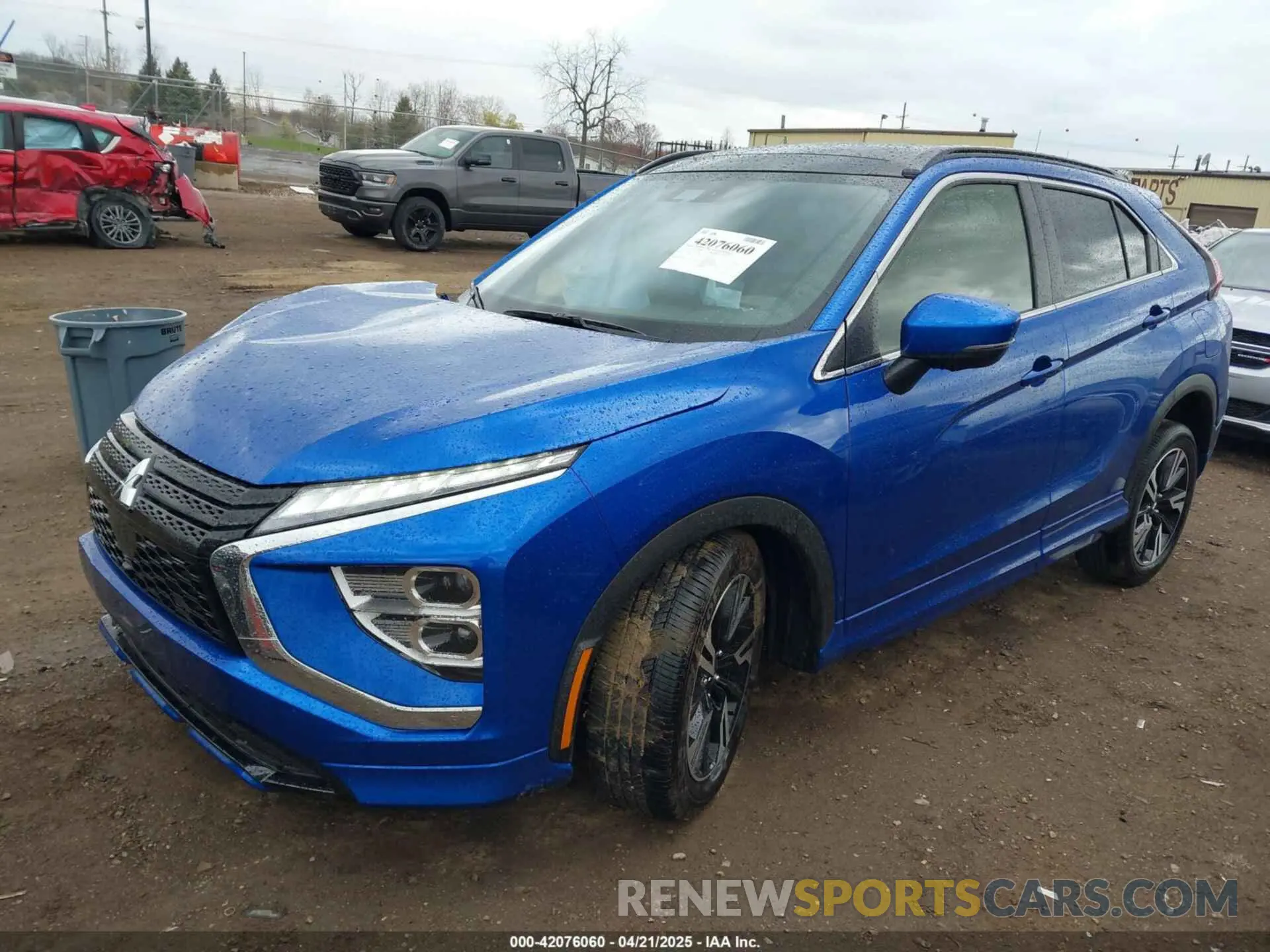2 fotografías del automóvil dañado JA4ATWAA6SZ009607 MITSUBISHI ECLIPSE CROSS 2025
