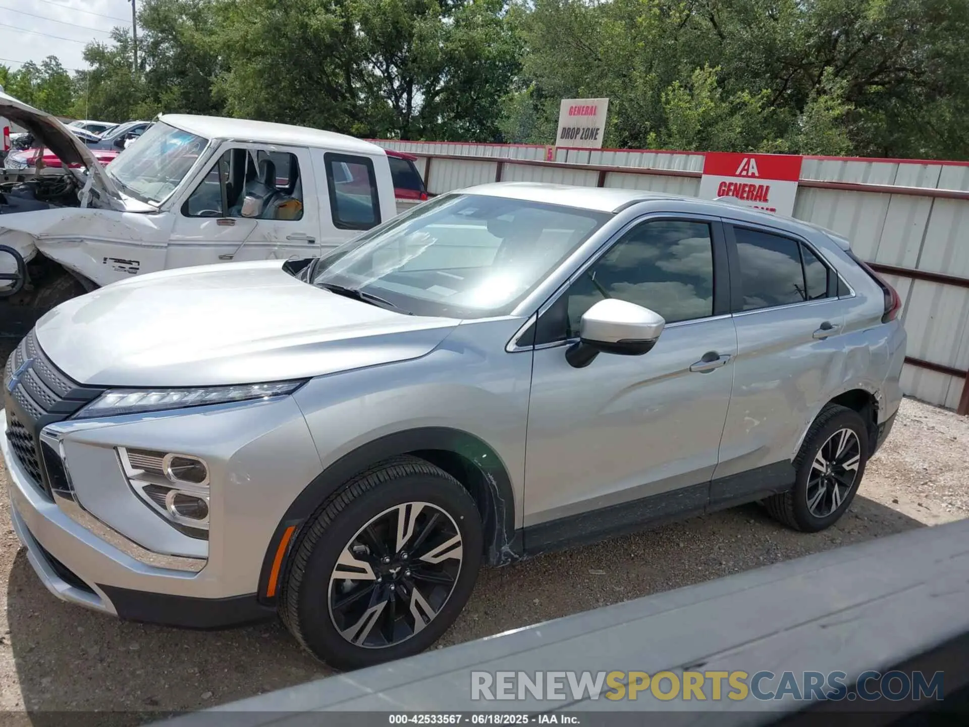 15 fotografías del automóvil dañado JA4ATWAA7SZ012449 MITSUBISHI ECLIPSE CROSS 2025