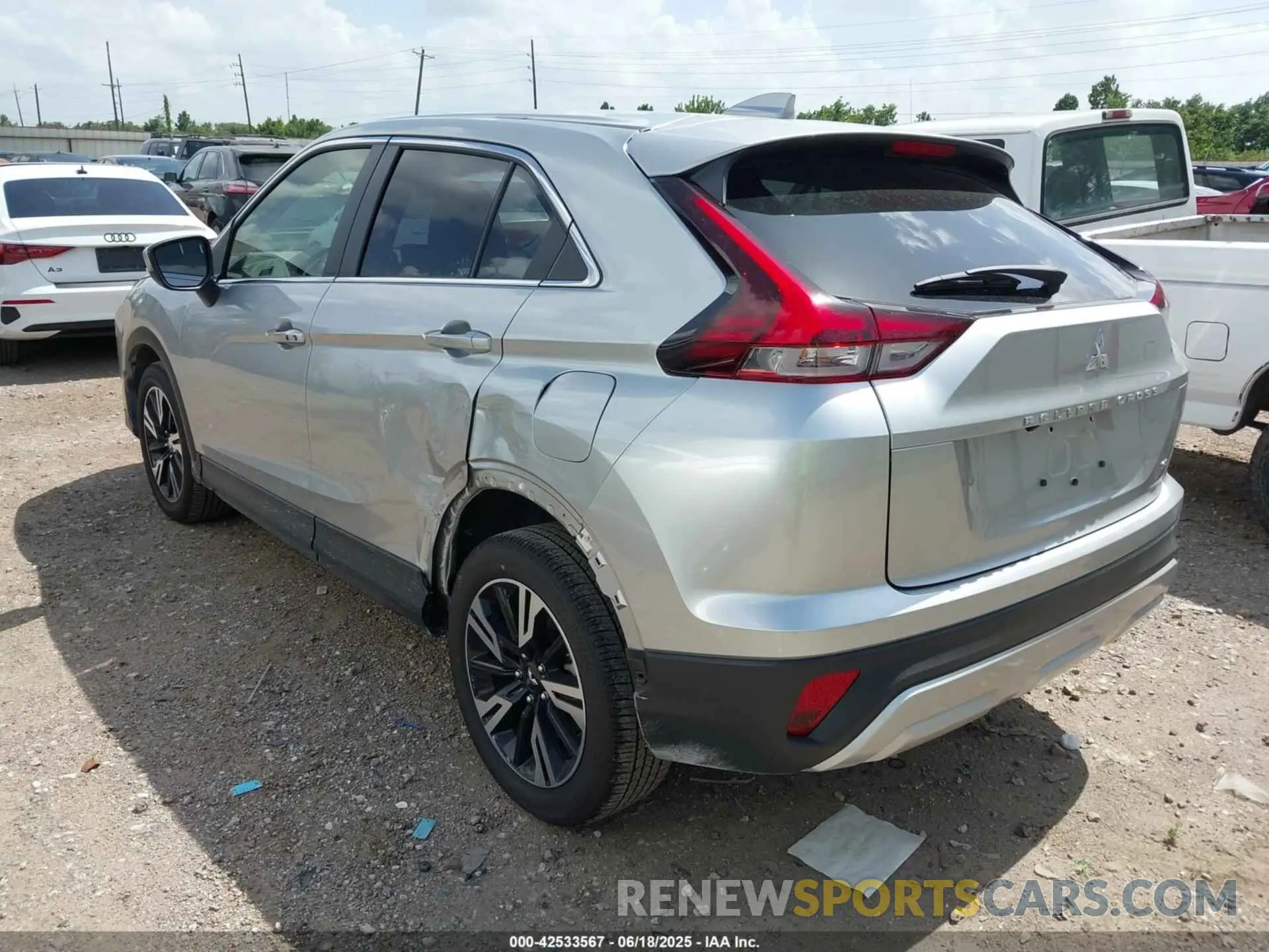 3 fotografías del automóvil dañado JA4ATWAA7SZ012449 MITSUBISHI ECLIPSE CROSS 2025