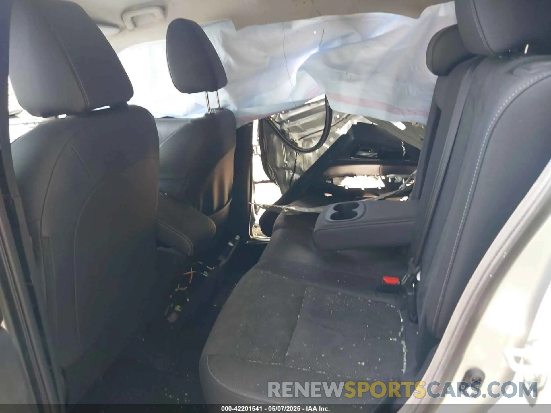 8 fotografías del automóvil dañado JA4ATWAA9SZ006037 MITSUBISHI ECLIPSE CROSS 2025