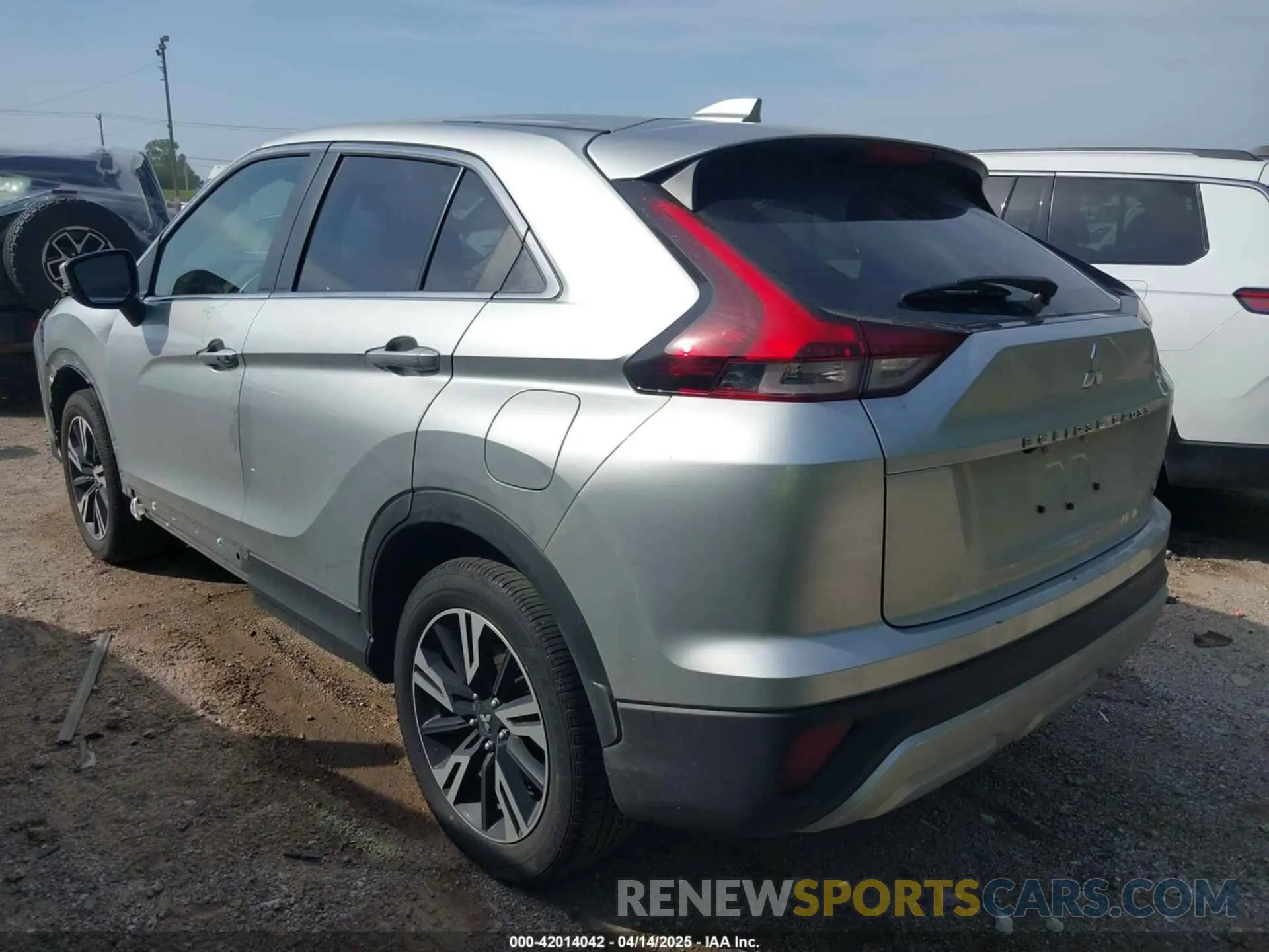 3 fotografías del automóvil dañado JA4ATWAA9SZ012842 MITSUBISHI ECLIPSE CROSS 2025