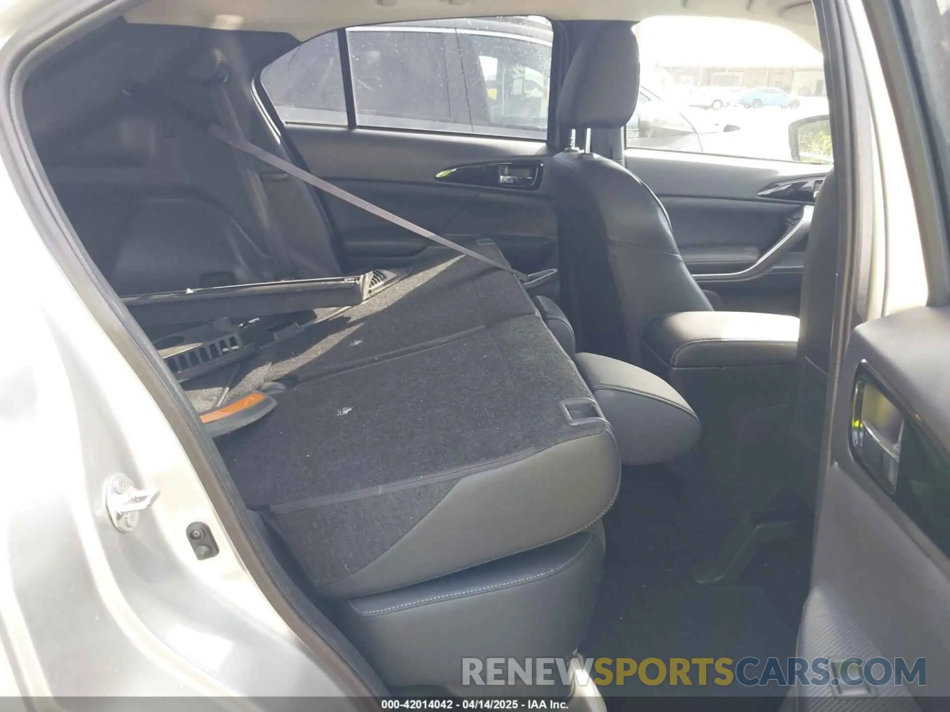 8 fotografías del automóvil dañado JA4ATWAA9SZ012842 MITSUBISHI ECLIPSE CROSS 2025