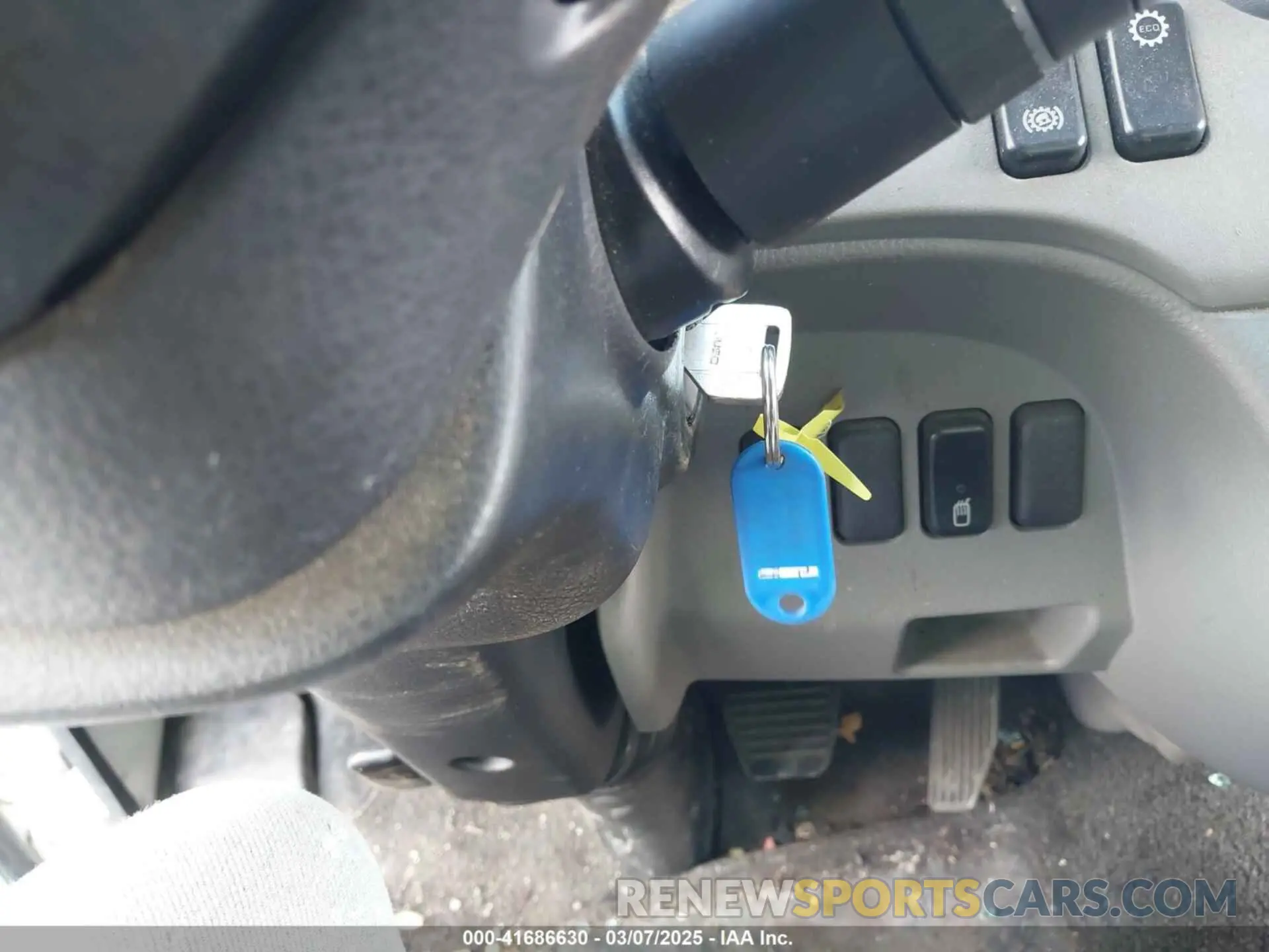 10 fotografías del automóvil dañado 4UZBVH112KGKE3536 MITSUBISHI FEC7TS 2019