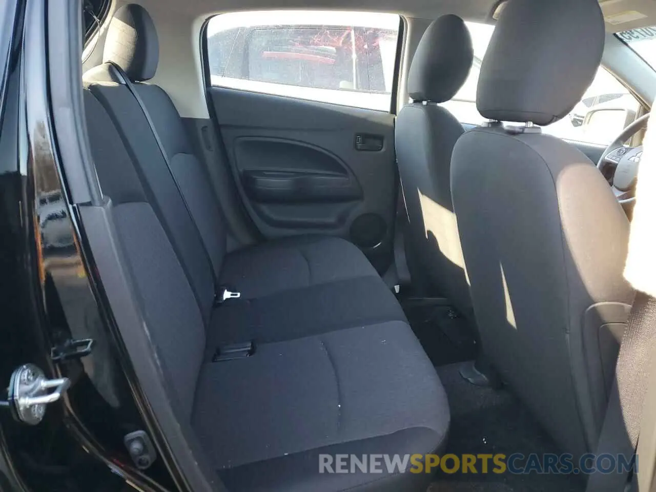 10 fotografías del automóvil dañado ML32A3HJ0KH009549 MITSUBISHI MIRAGE 2019