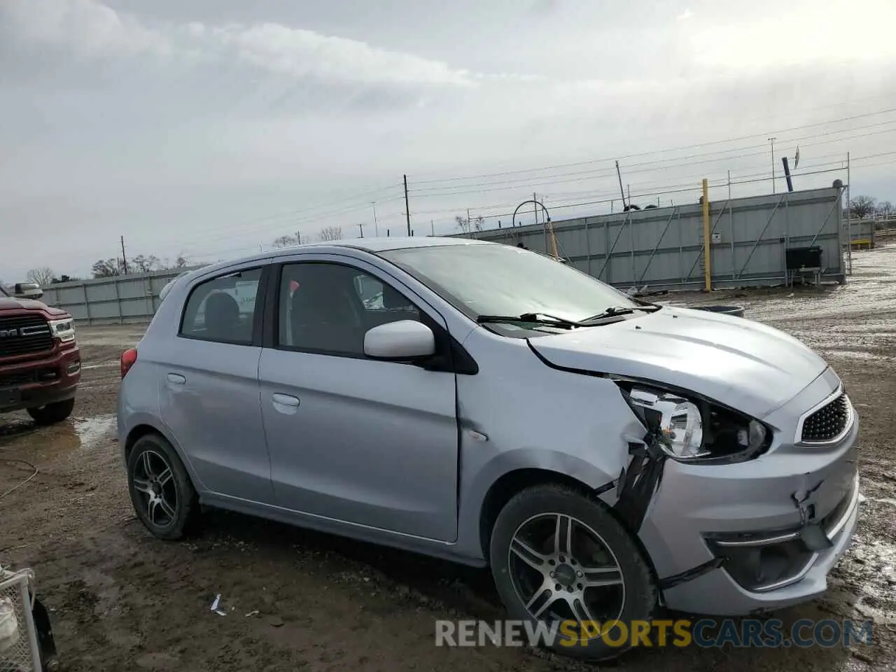4 fotografías del automóvil dañado ML32A3HJ2KH001565 MITSUBISHI MIRAGE 2019