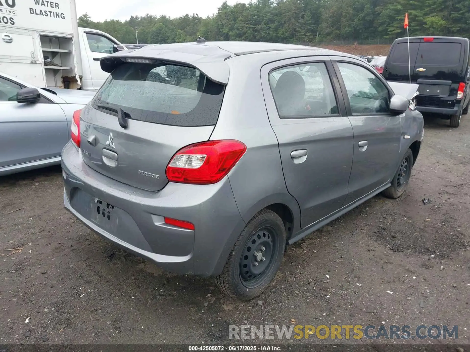 4 fotografías del automóvil dañado ML32A3HJ4KH005245 MITSUBISHI MIRAGE 2019