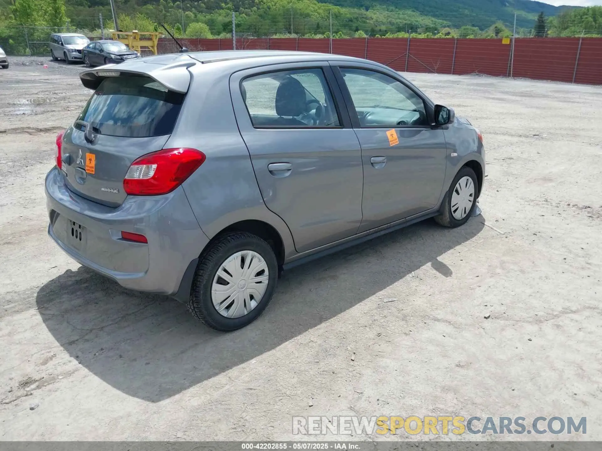 4 fotografías del automóvil dañado ML32A3HJ5KH000541 MITSUBISHI MIRAGE 2019