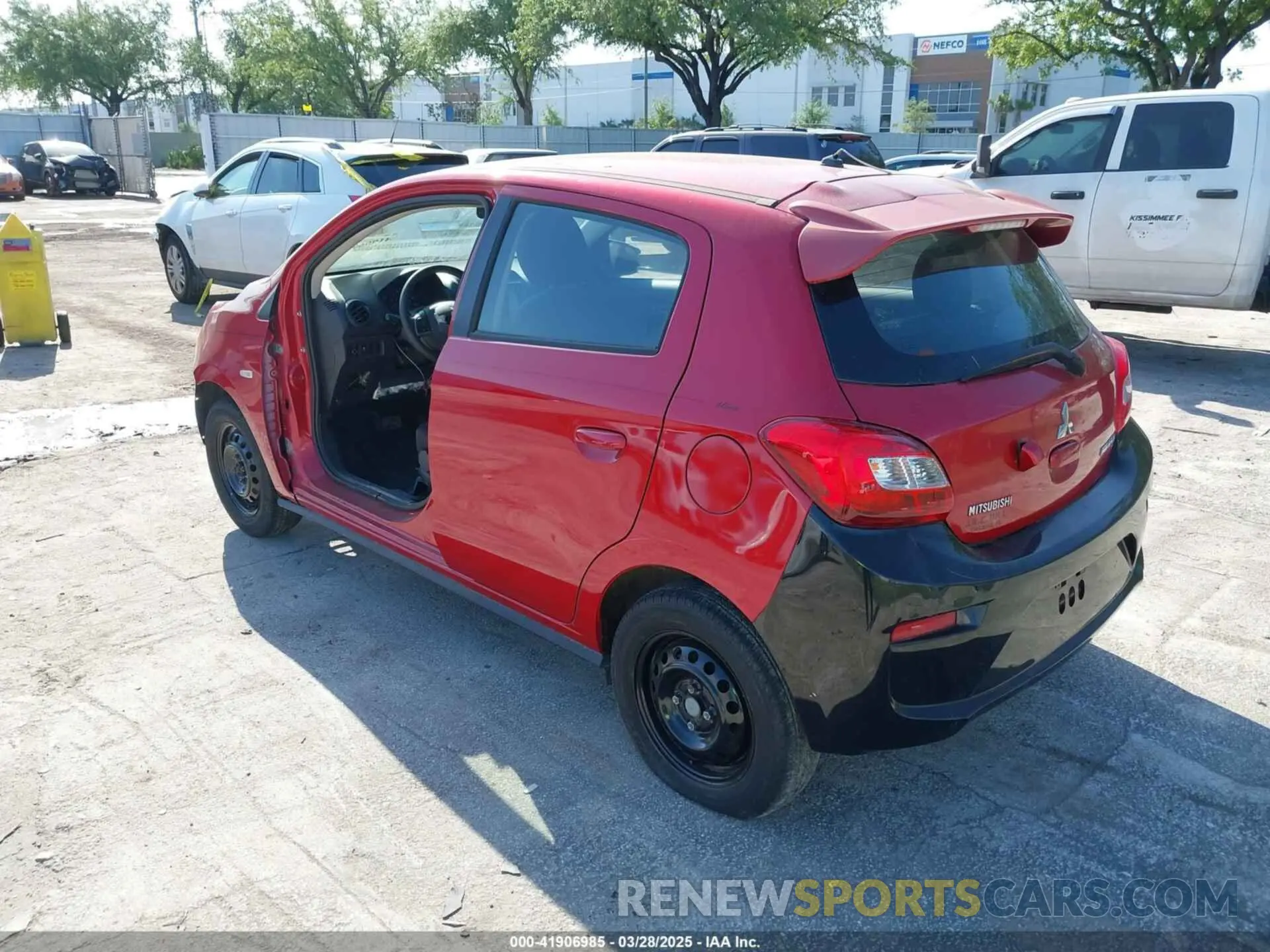 3 fotografías del automóvil dañado ML32A3HJ6KH001052 MITSUBISHI MIRAGE 2019