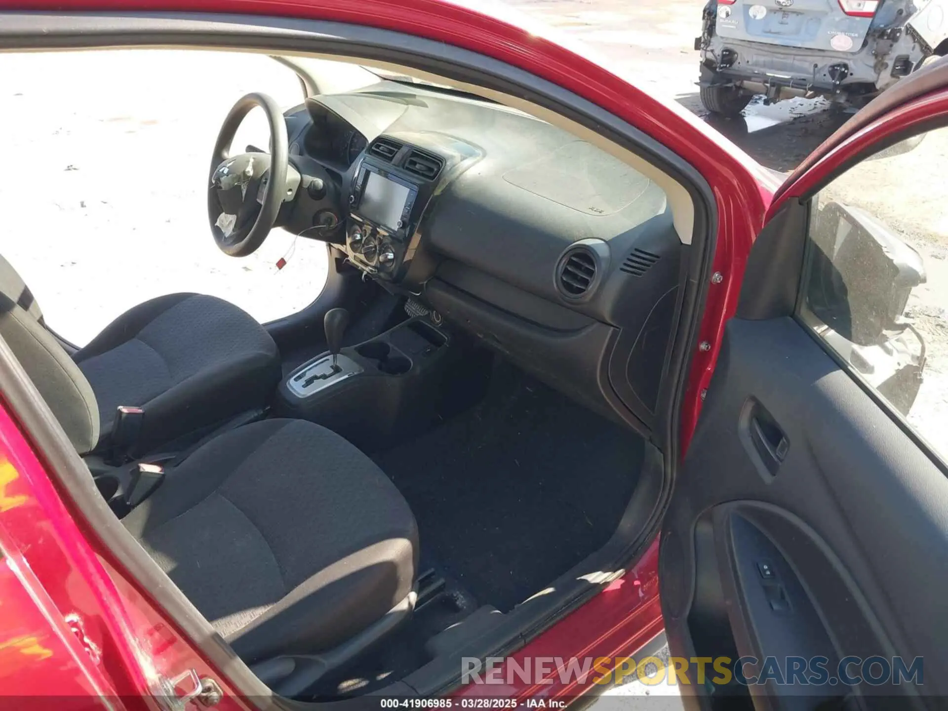 5 fotografías del automóvil dañado ML32A3HJ6KH001052 MITSUBISHI MIRAGE 2019