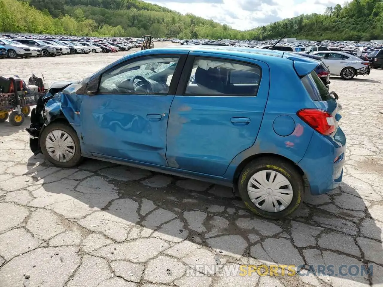 2 fotografías del automóvil dañado ML32A3HJ6KH009992 MITSUBISHI MIRAGE 2019