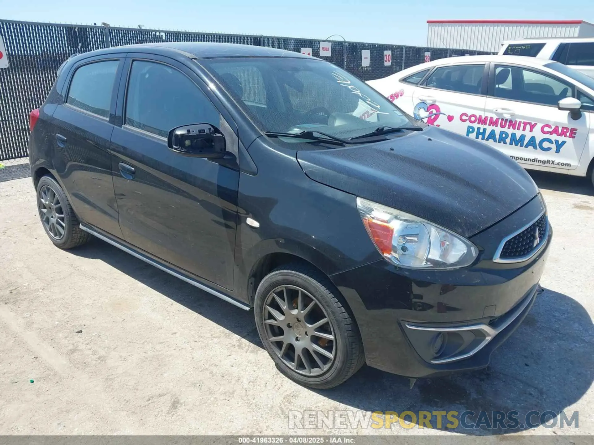 1 fotografías del automóvil dañado ML32A3HJ8KH010321 MITSUBISHI MIRAGE 2019