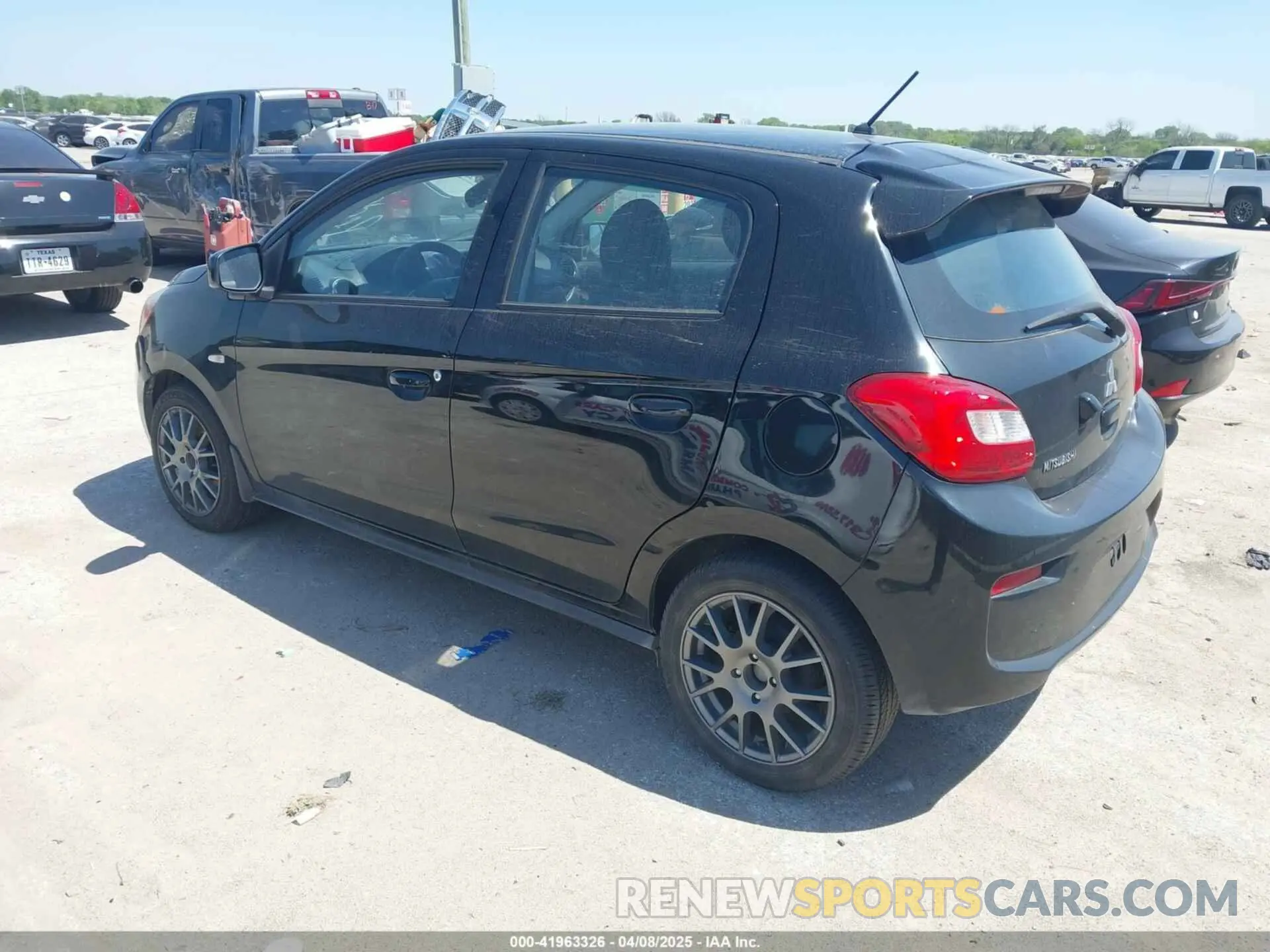 3 fotografías del automóvil dañado ML32A3HJ8KH010321 MITSUBISHI MIRAGE 2019
