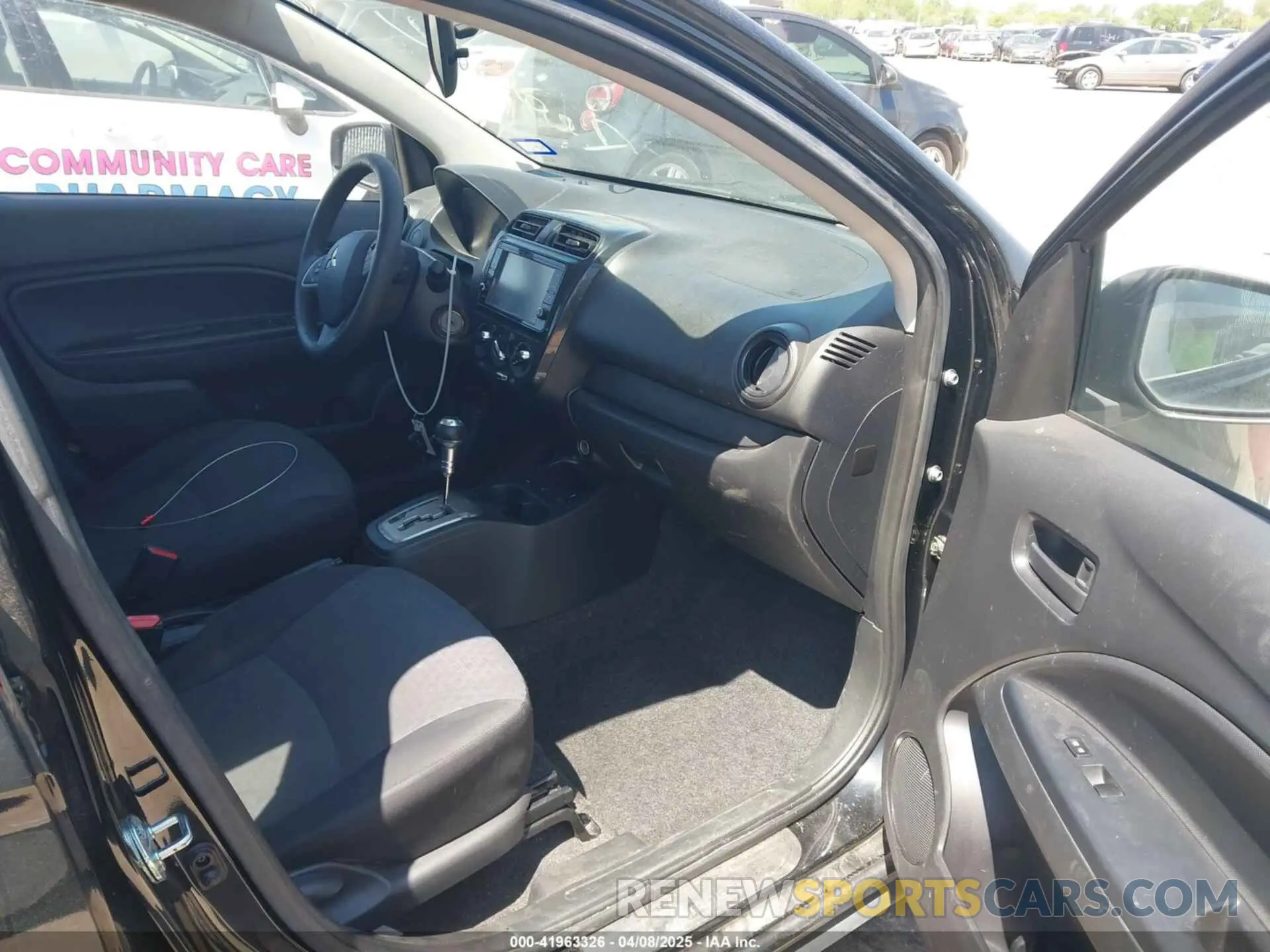 5 fotografías del automóvil dañado ML32A3HJ8KH010321 MITSUBISHI MIRAGE 2019