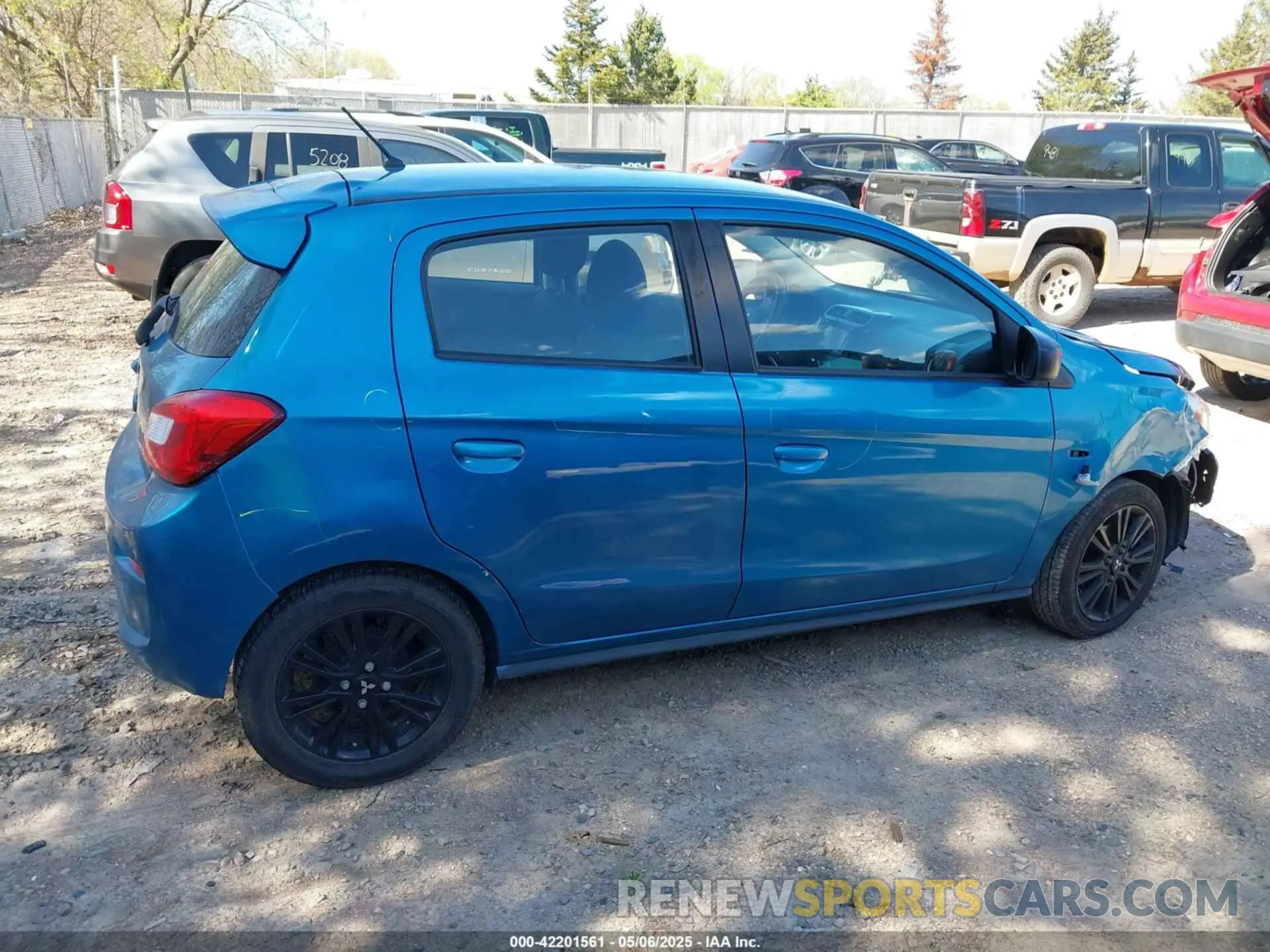 13 fotografías del automóvil dañado ML32A5HJXKH004581 MITSUBISHI MIRAGE 2019