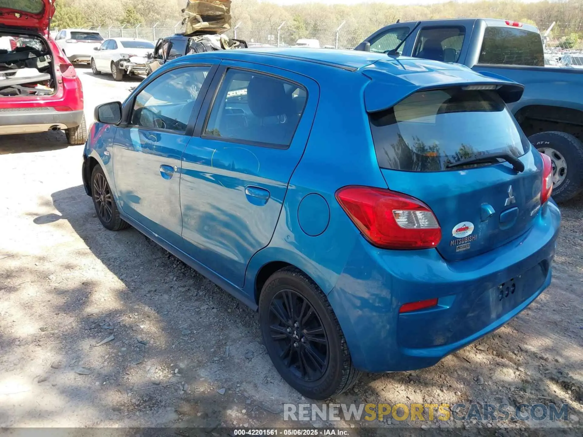 3 fotografías del automóvil dañado ML32A5HJXKH004581 MITSUBISHI MIRAGE 2019