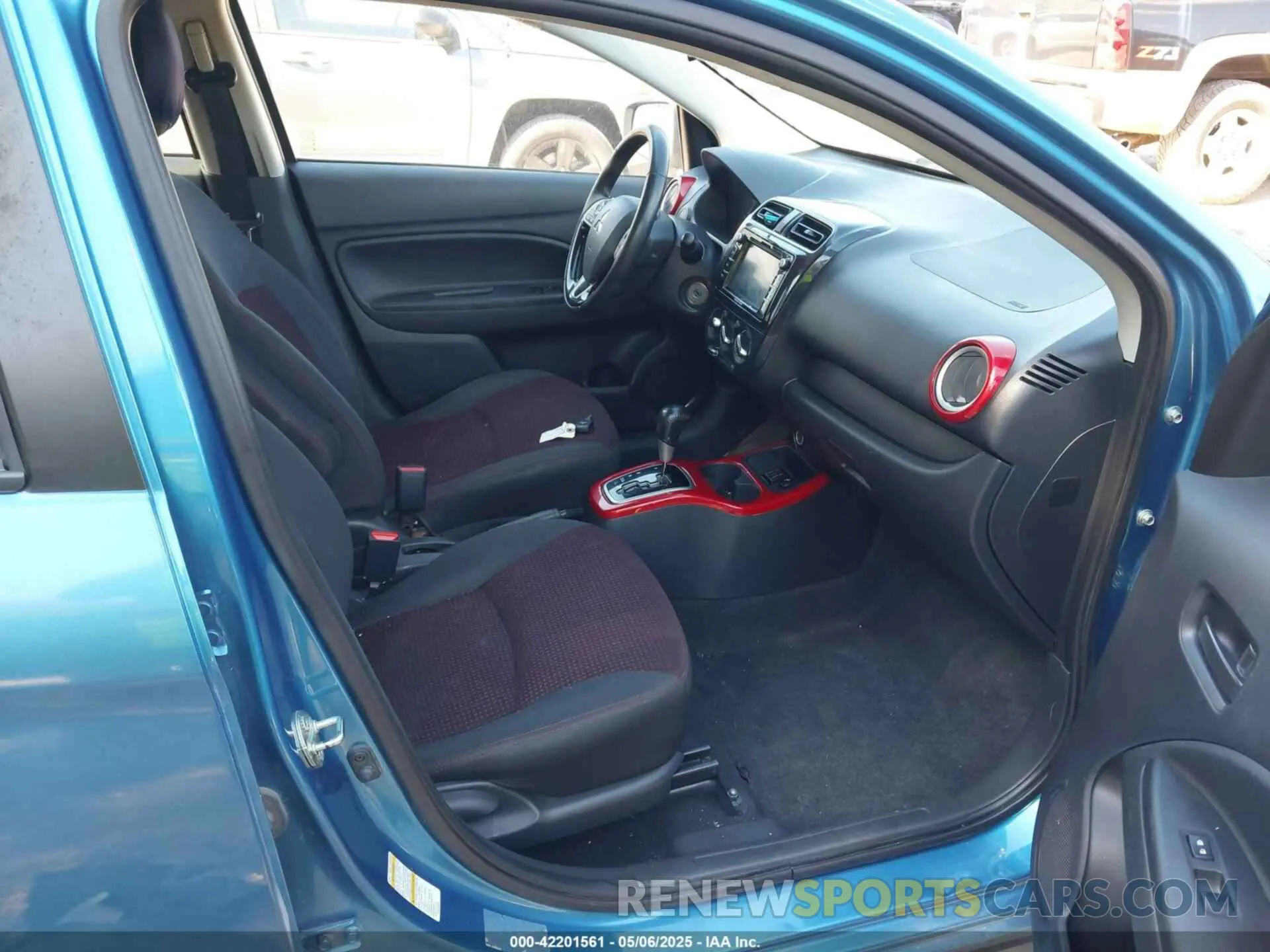 5 fotografías del automóvil dañado ML32A5HJXKH004581 MITSUBISHI MIRAGE 2019
