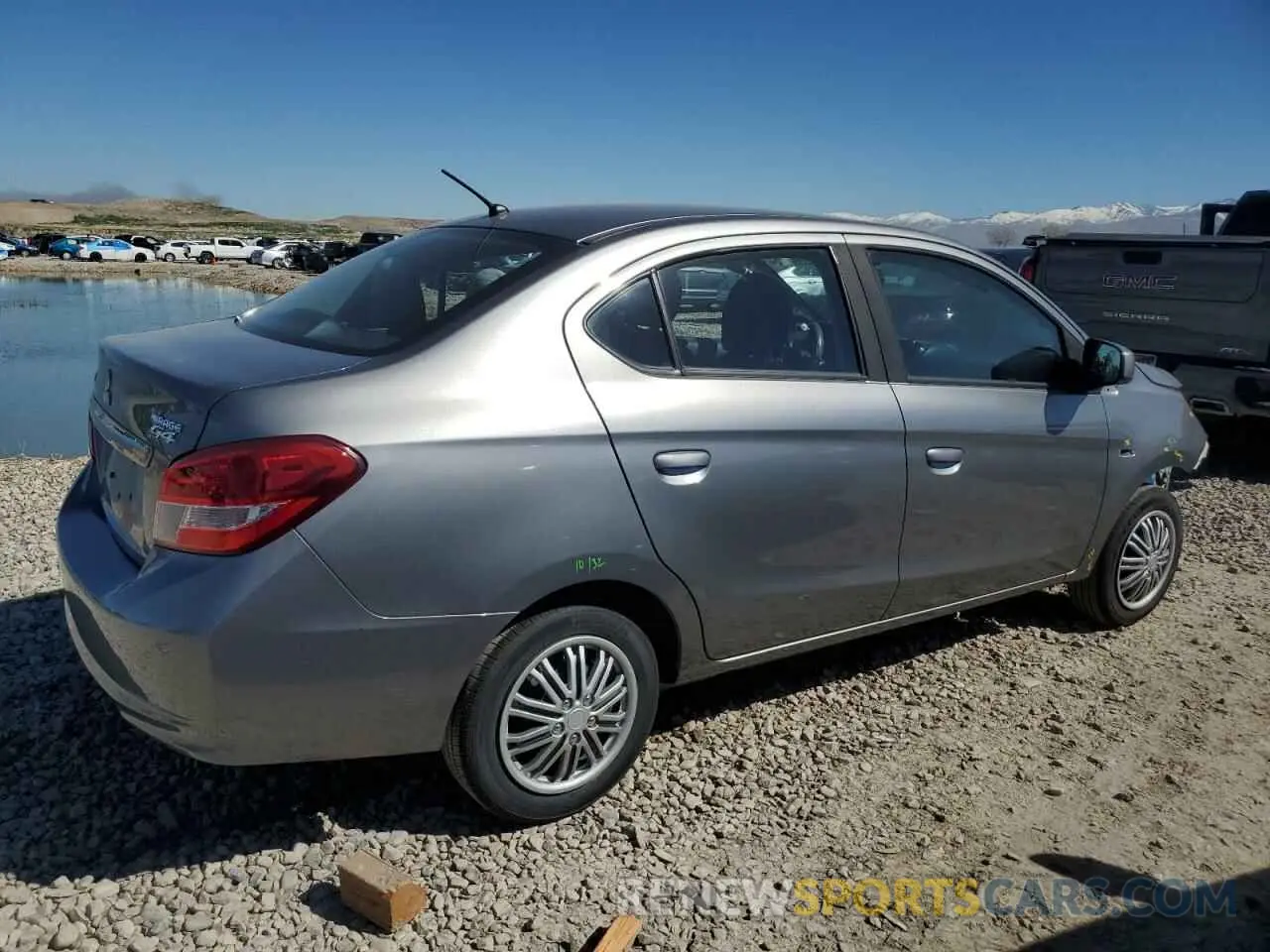 3 fotografías del automóvil dañado ML32F3FJ3KHF17814 MITSUBISHI MIRAGE 2019