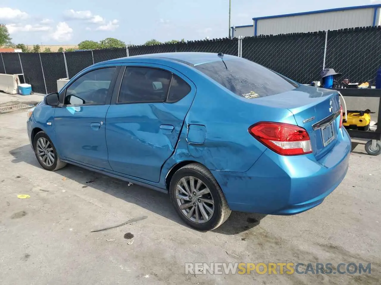2 fotografías del automóvil dañado ML32F3FJ8KHF16562 MITSUBISHI MIRAGE 2019