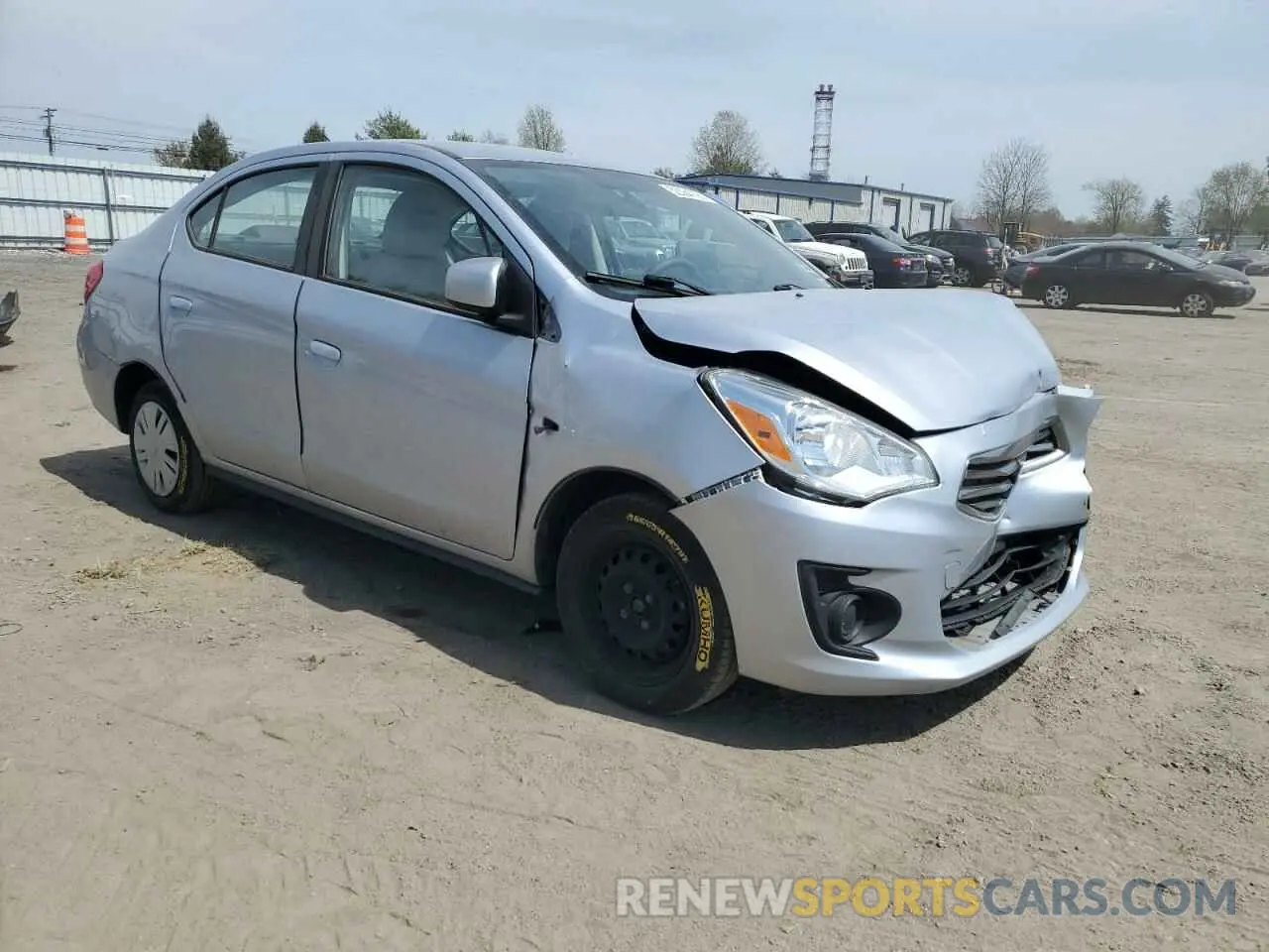 4 fotografías del automóvil dañado ML32F3FJXKHF08155 MITSUBISHI MIRAGE 2019