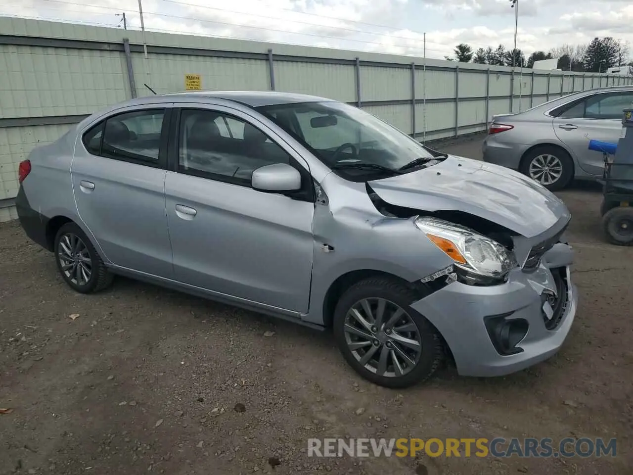 4 fotografías del automóvil dañado ML32F3FJXKHF18491 MITSUBISHI MIRAGE 2019