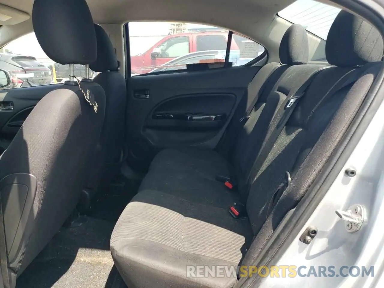 10 fotografías del automóvil dañado ML32F4FJ2KHF11184 MITSUBISHI MIRAGE 2019