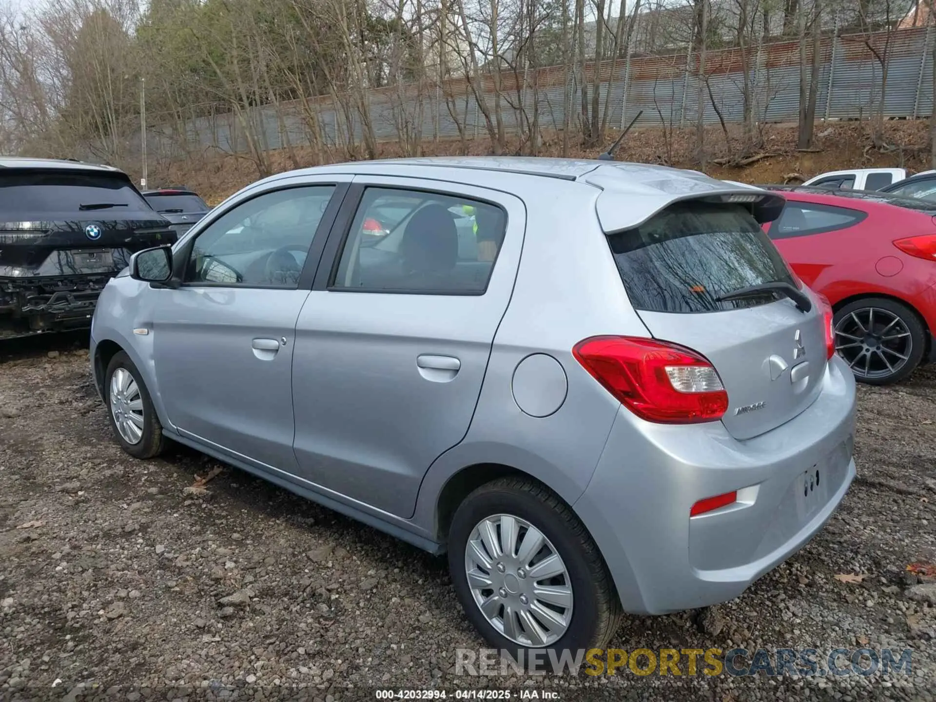 3 fotografías del automóvil dañado ML32A3HJ2LH005553 MITSUBISHI MIRAGE 2020