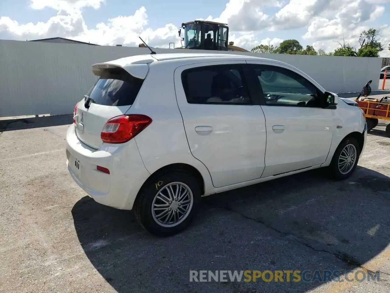 3 fotografías del automóvil dañado ML32A3HJ2LH009988 MITSUBISHI MIRAGE 2020