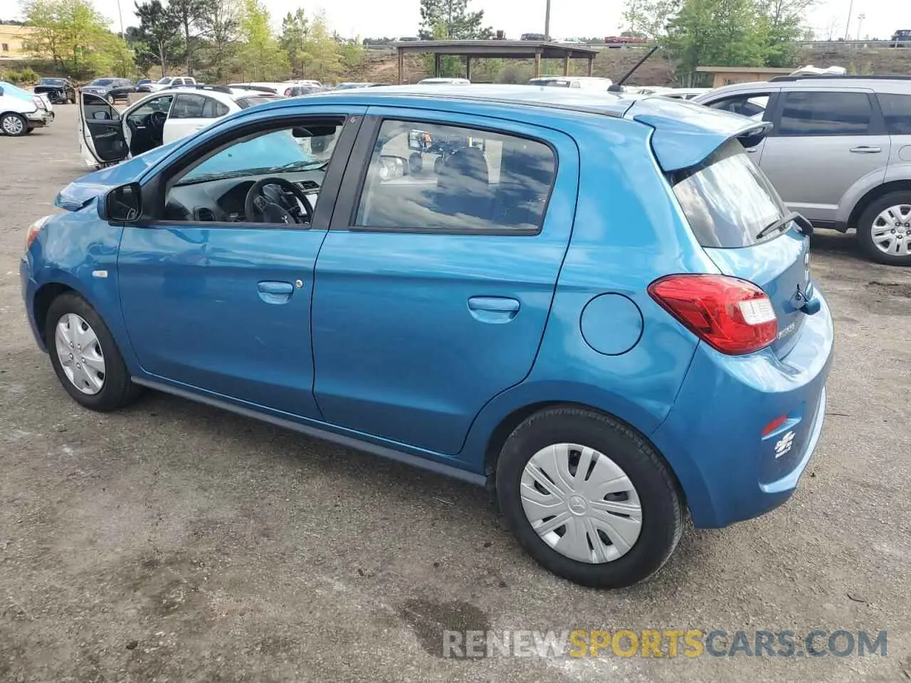 2 fotografías del automóvil dañado ML32A3HJ9LH004237 MITSUBISHI MIRAGE 2020