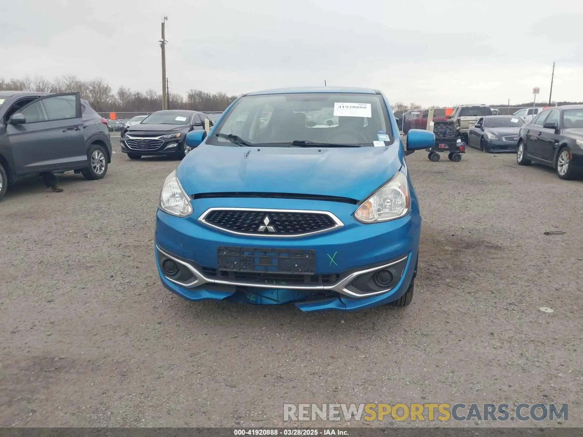 12 fotografías del automóvil dañado ML32A3HJXLH001685 MITSUBISHI MIRAGE 2020