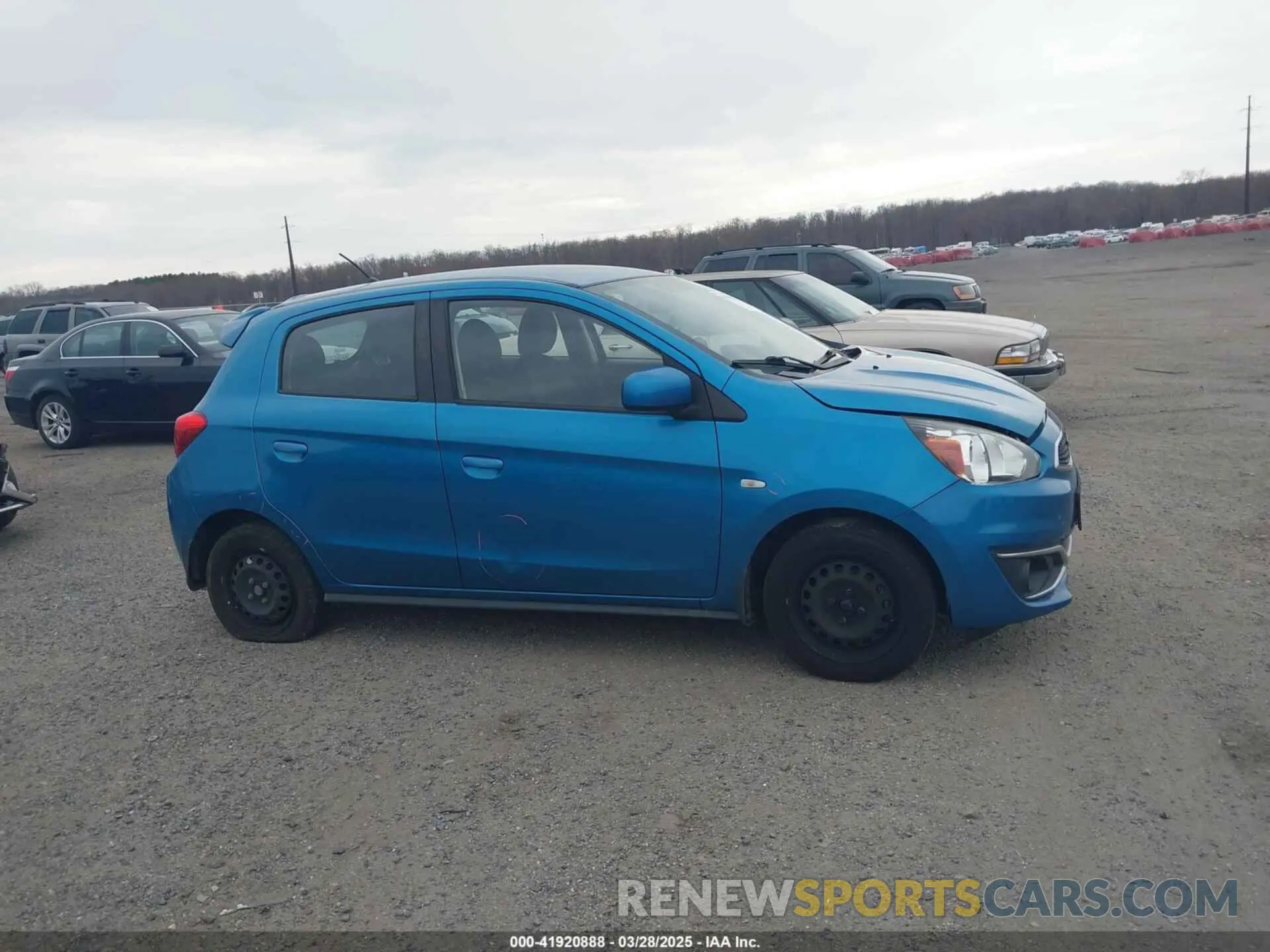 13 fotografías del automóvil dañado ML32A3HJXLH001685 MITSUBISHI MIRAGE 2020