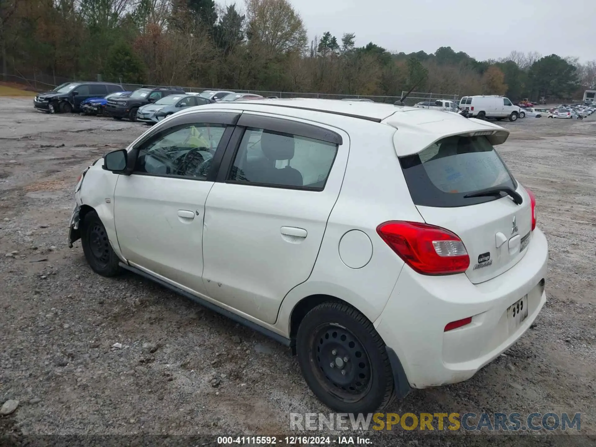 3 fotografías del automóvil dañado ML32A3HJXLH006451 MITSUBISHI MIRAGE 2020