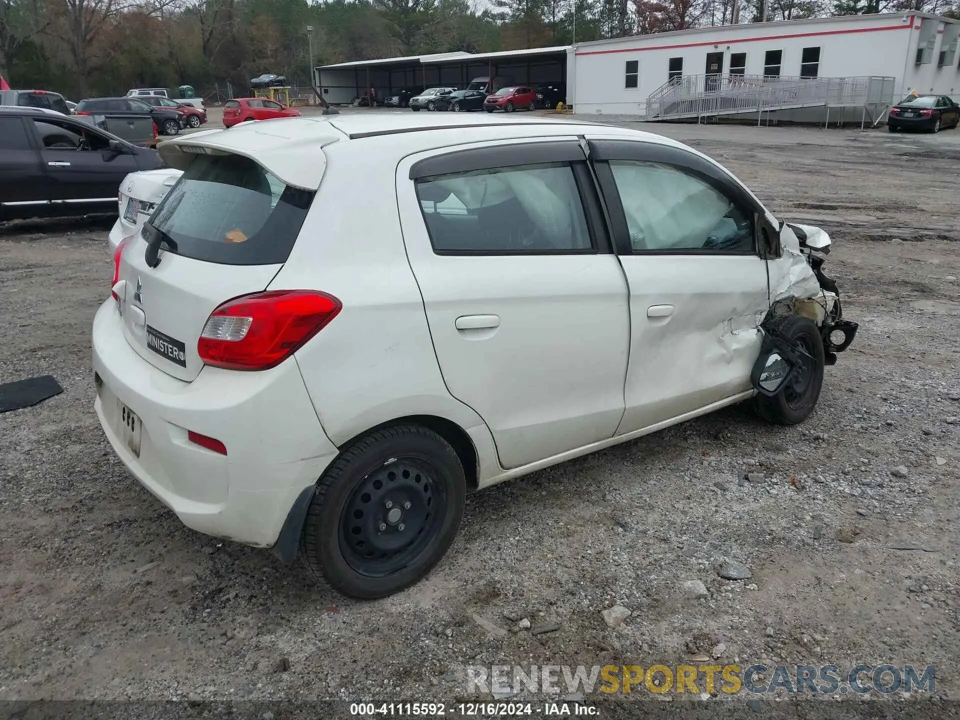 4 fotografías del automóvil dañado ML32A3HJXLH006451 MITSUBISHI MIRAGE 2020