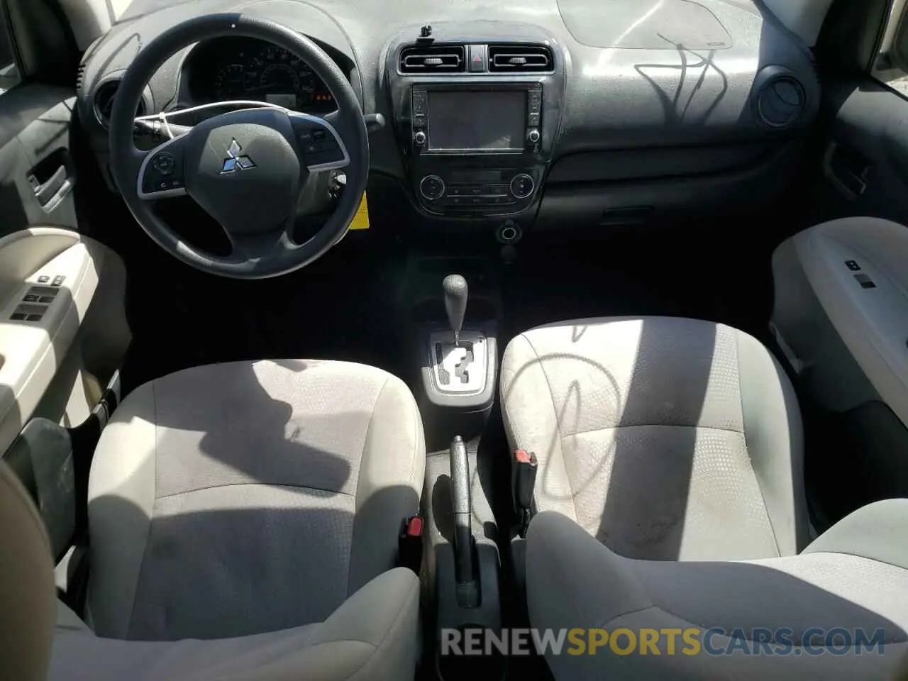 8 fotografías del automóvil dañado ML32F3FJ3LHF12310 MITSUBISHI MIRAGE 2020