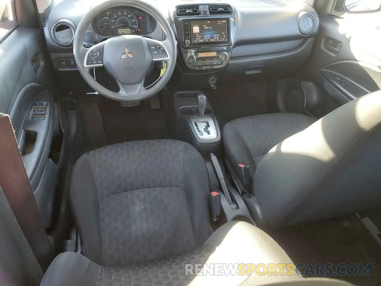 8 fotografías del automóvil dañado ML32AUHJ1MH003106 MITSUBISHI MIRAGE 2021