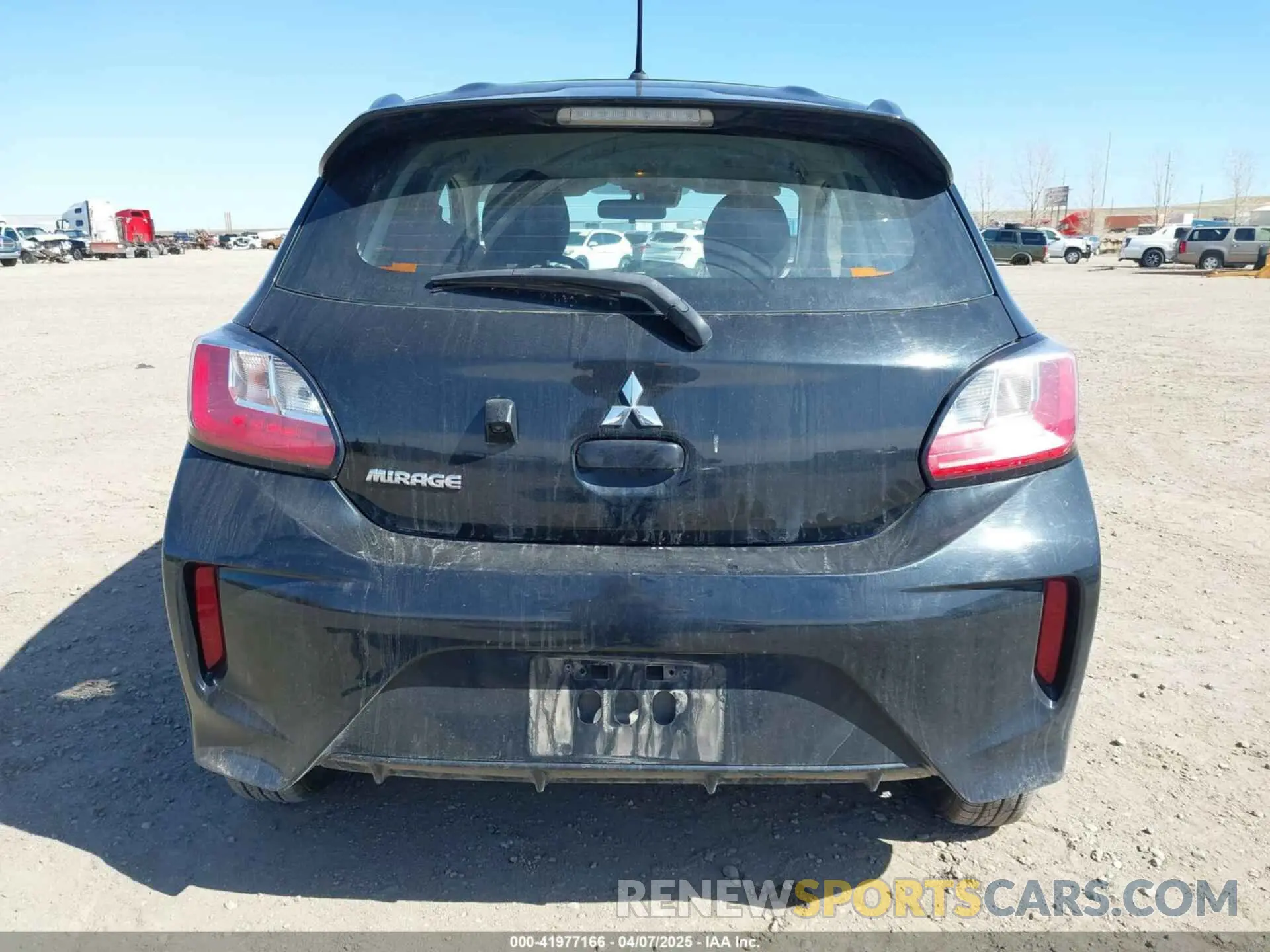 17 fotografías del automóvil dañado ML32AUHJ1MH006894 MITSUBISHI MIRAGE 2021