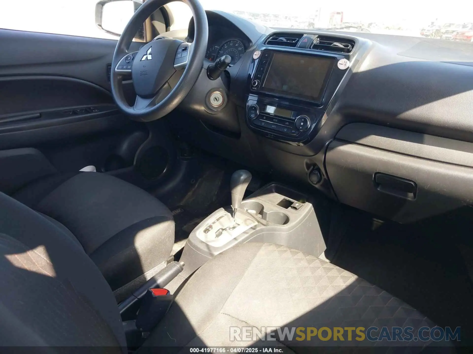 20 fotografías del automóvil dañado ML32AUHJ1MH006894 MITSUBISHI MIRAGE 2021