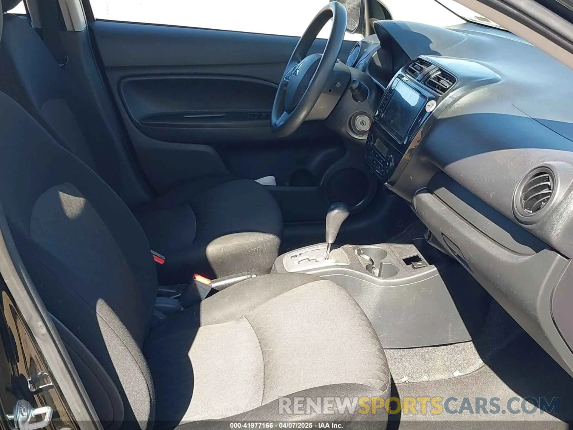 5 fotografías del automóvil dañado ML32AUHJ1MH006894 MITSUBISHI MIRAGE 2021