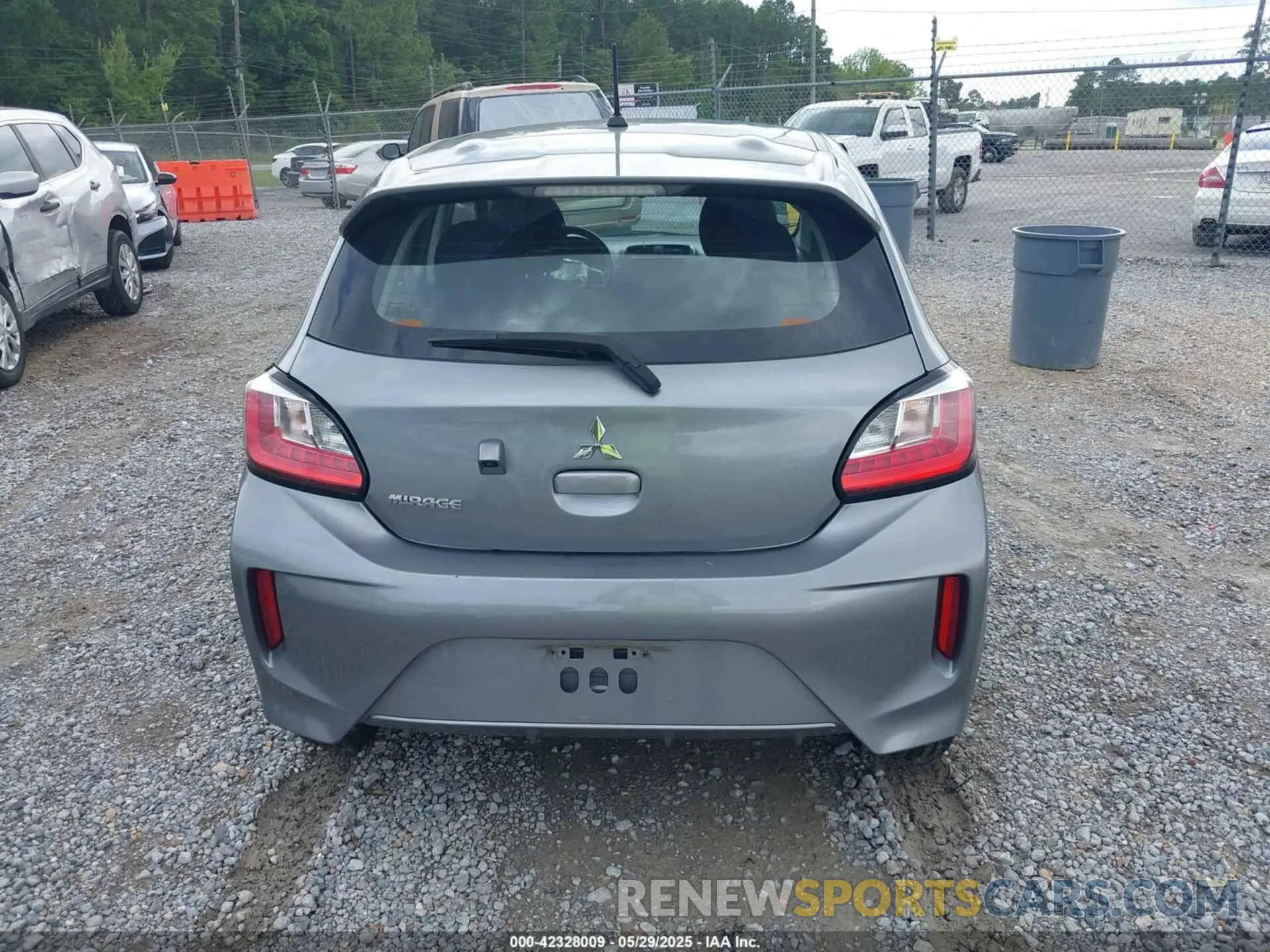 15 fotografías del automóvil dañado ML32AUHJ1MH011190 MITSUBISHI MIRAGE 2021