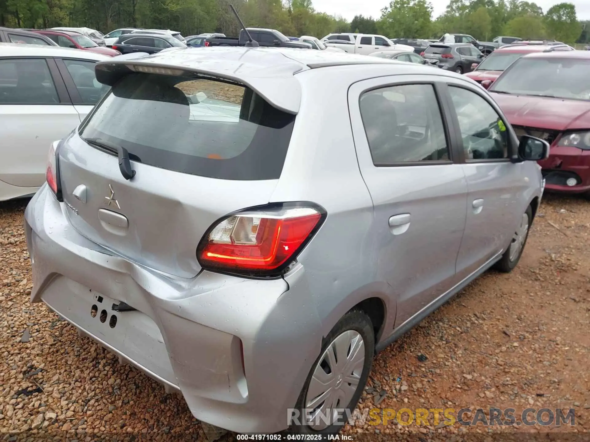 4 fotografías del automóvil dañado ML32AUHJ3MH004953 MITSUBISHI MIRAGE 2021