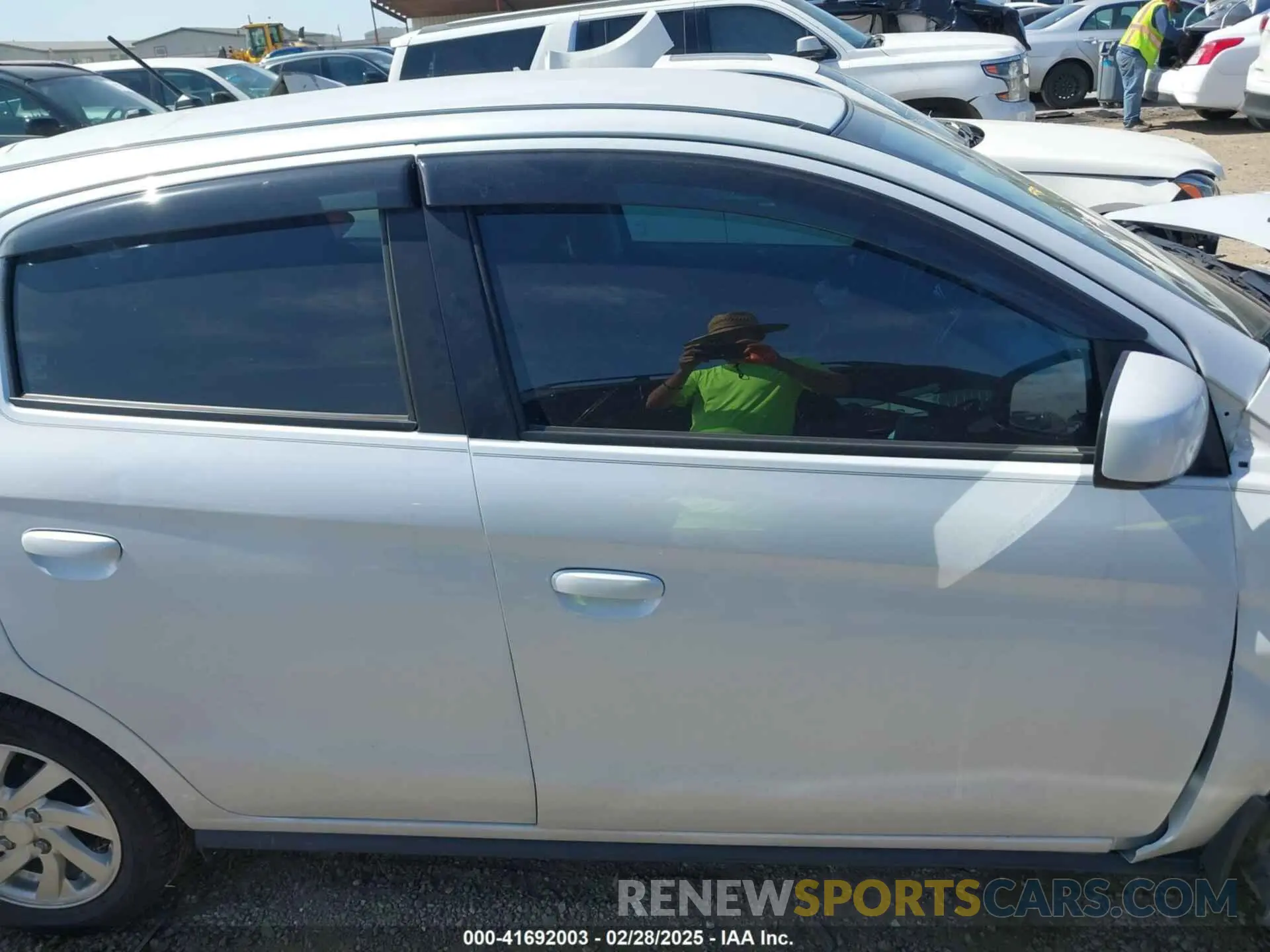 14 fotografías del automóvil dañado ML32AUHJ3MH008548 MITSUBISHI MIRAGE 2021