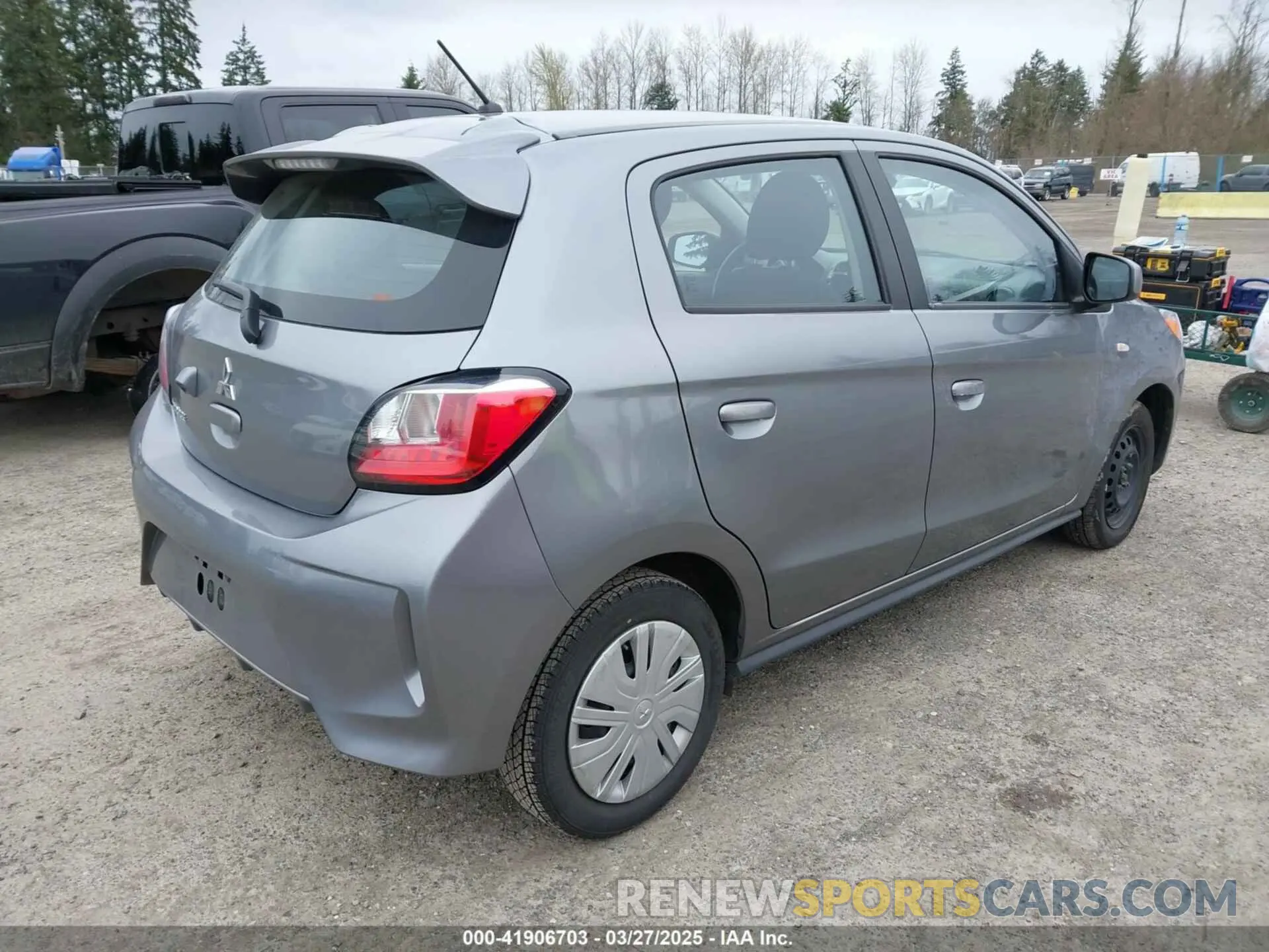 4 fotografías del automóvil dañado ML32AUHJ3MH013961 MITSUBISHI MIRAGE 2021
