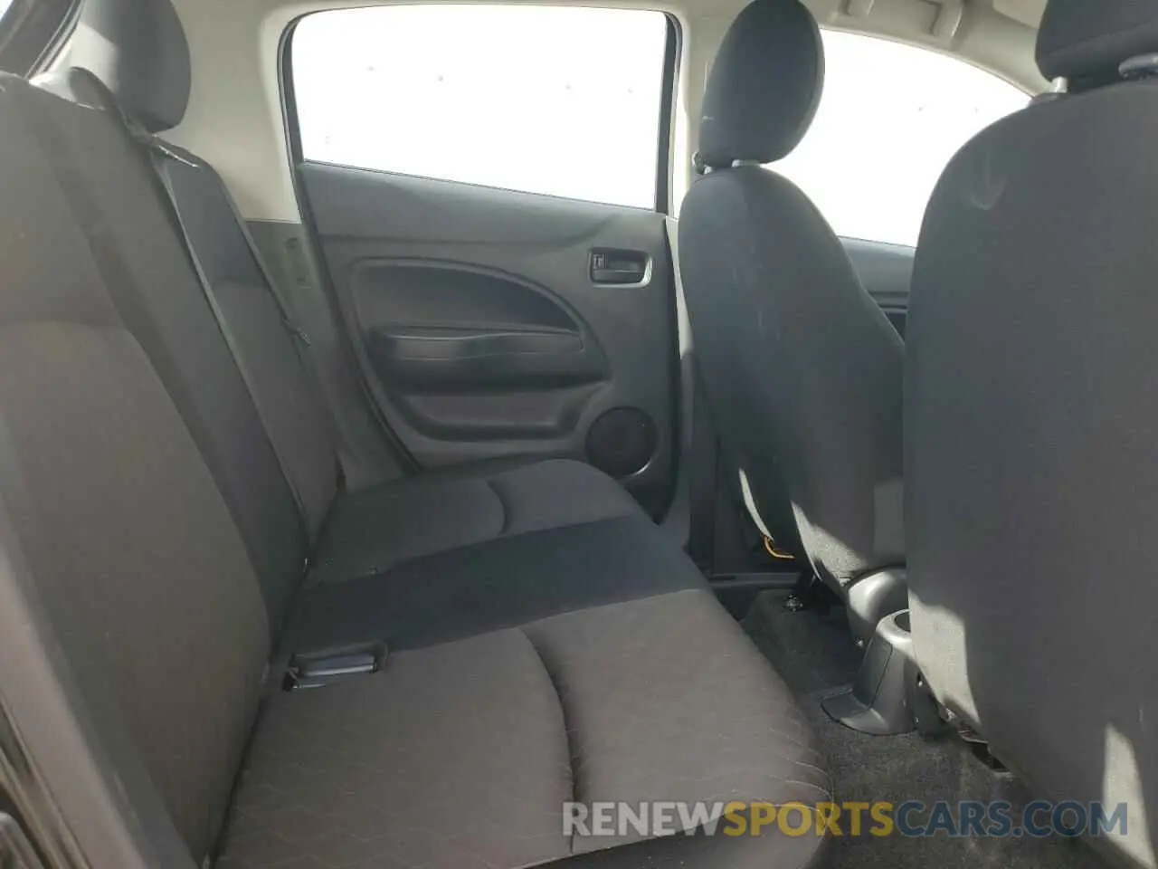11 fotografías del automóvil dañado ML32AUHJ4MH008557 MITSUBISHI MIRAGE 2021
