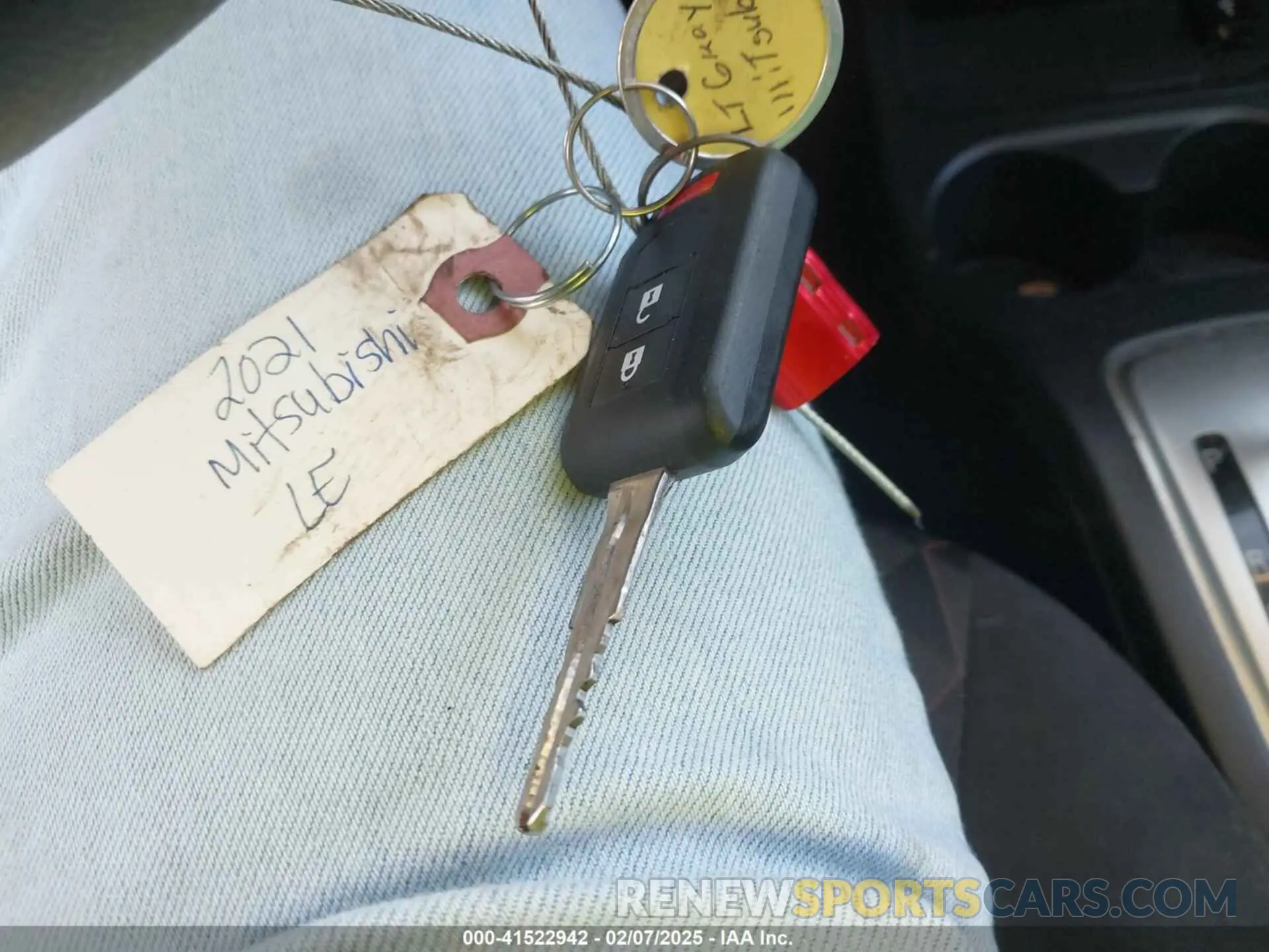 11 fotografías del automóvil dañado ML32AUHJ4MH011569 MITSUBISHI MIRAGE 2021