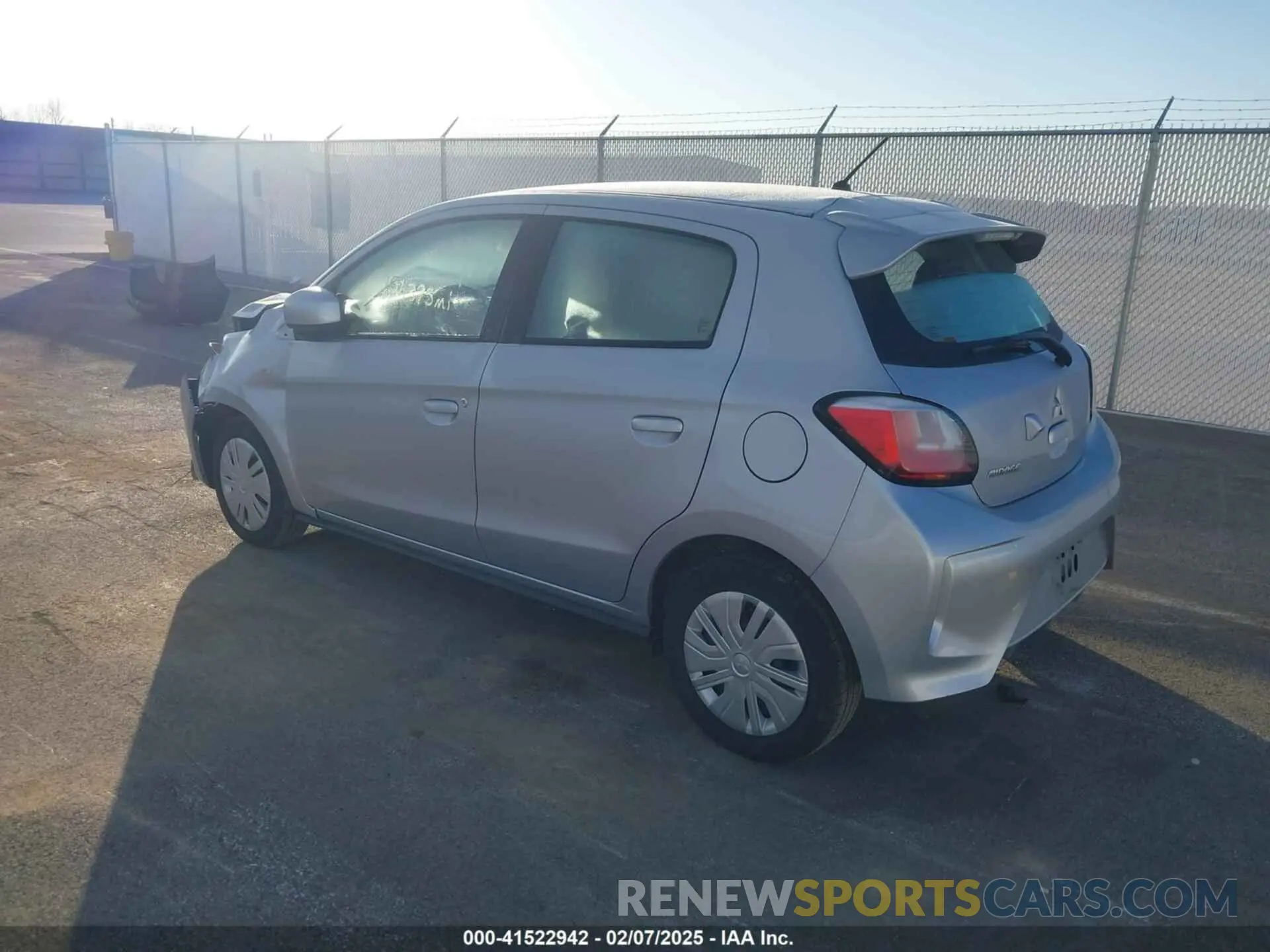 3 fotografías del automóvil dañado ML32AUHJ4MH011569 MITSUBISHI MIRAGE 2021
