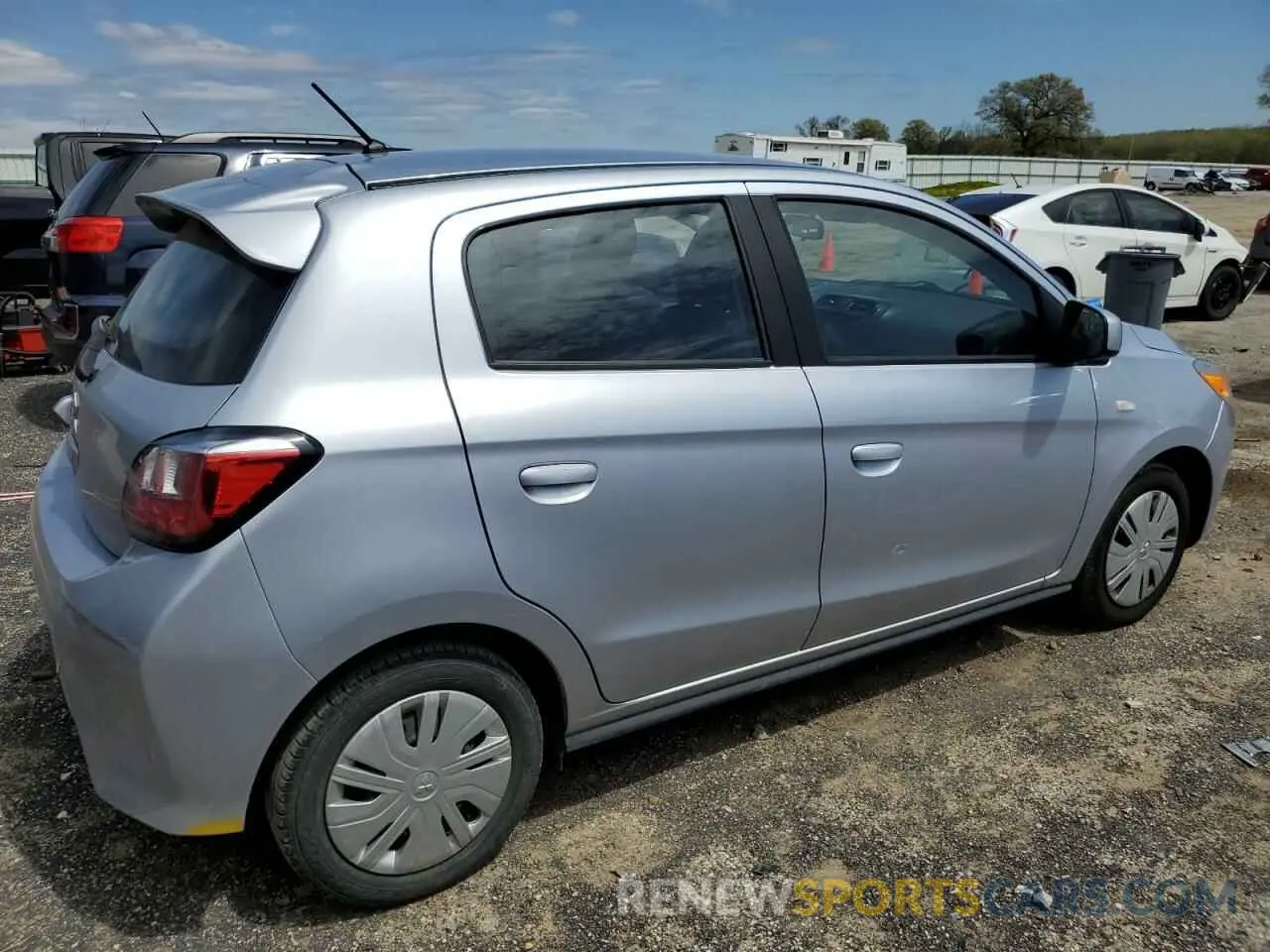 3 fotografías del automóvil dañado ML32AUHJ6MH013615 MITSUBISHI MIRAGE 2021